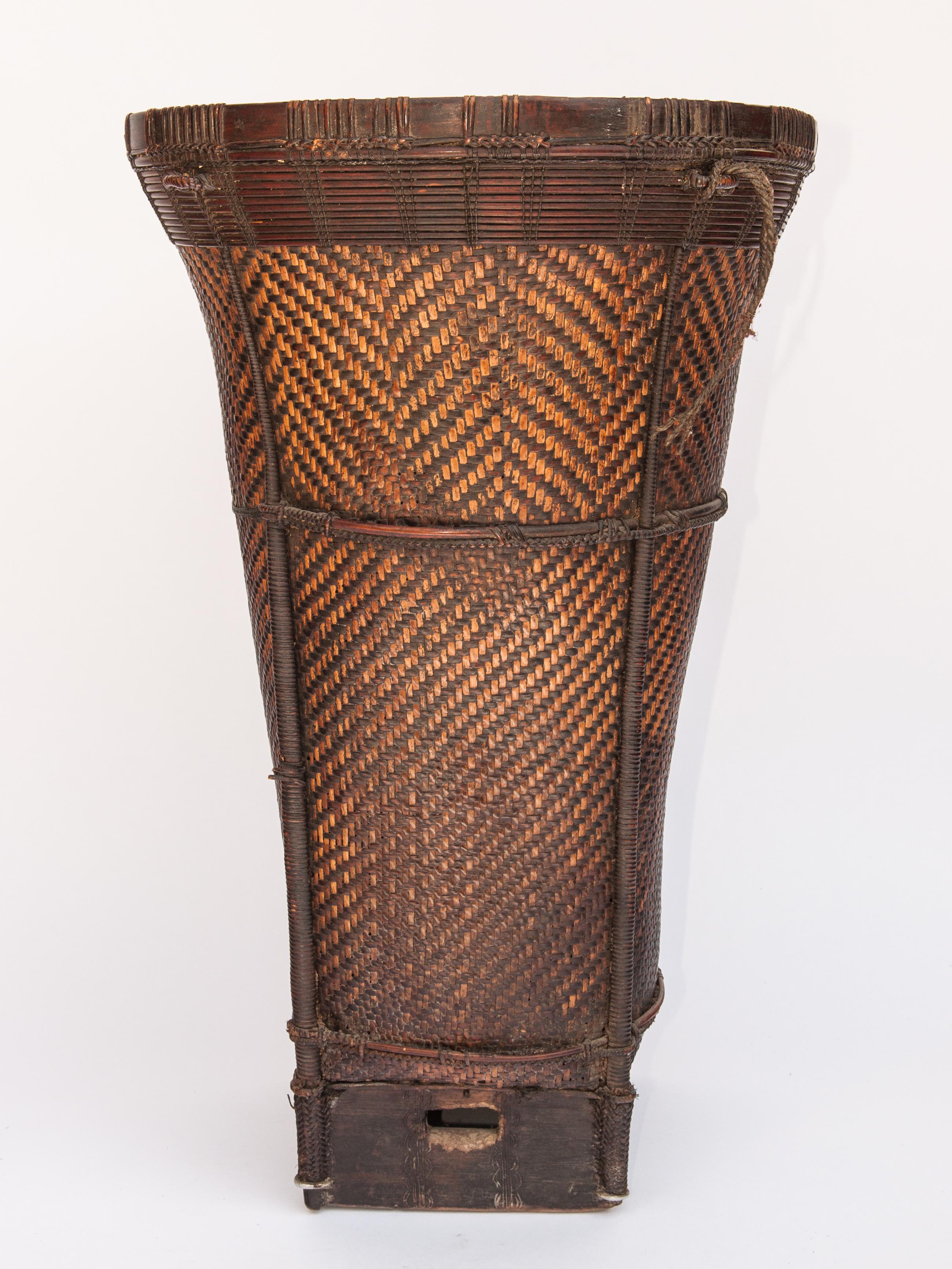 Vintage Tribal Carrying Basket from Ata Pue, Laos, Mid-20th Century 3
