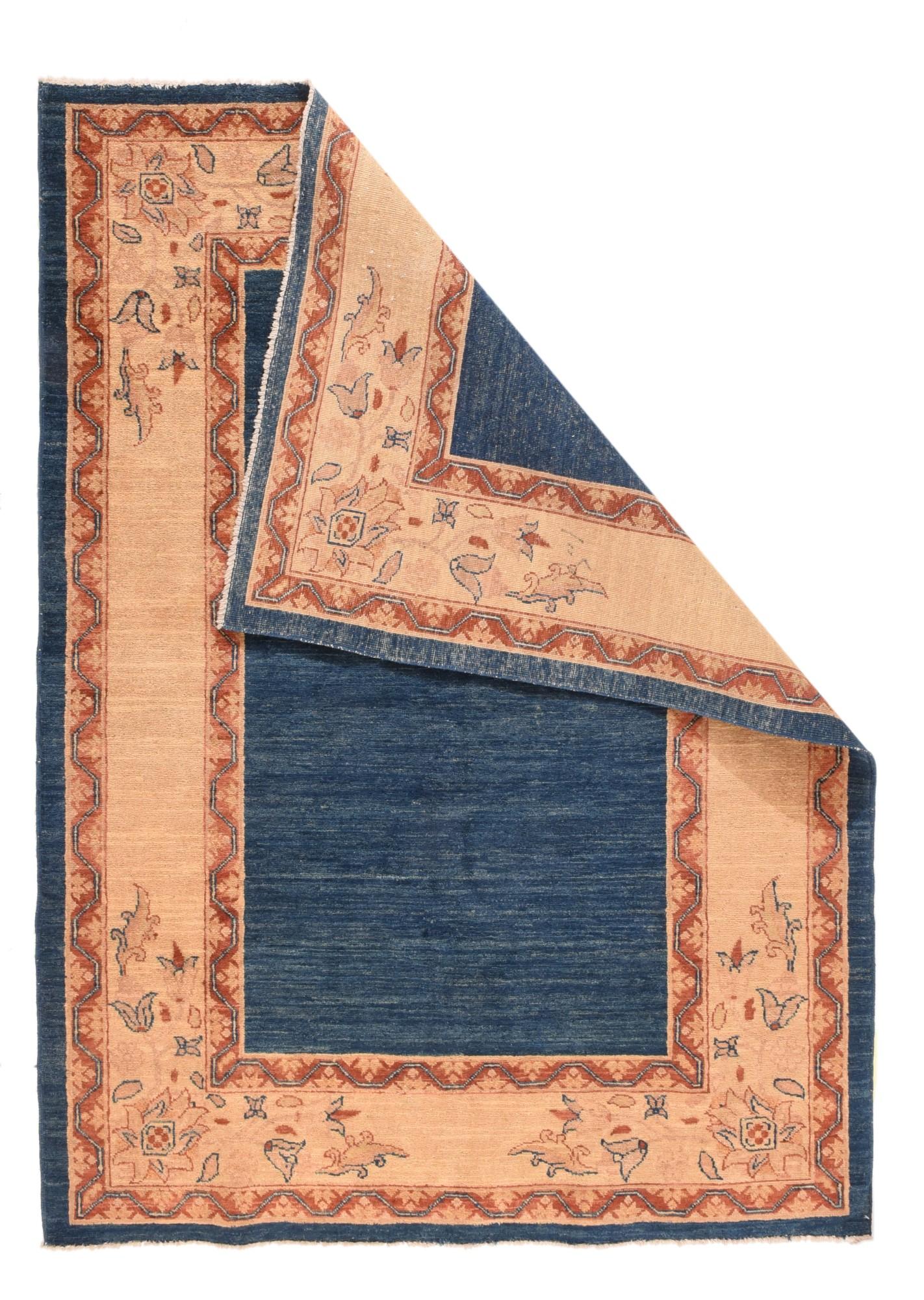 Vintage Tribal Gabbeh rug, measures : 4'9'' x 6'8''.
