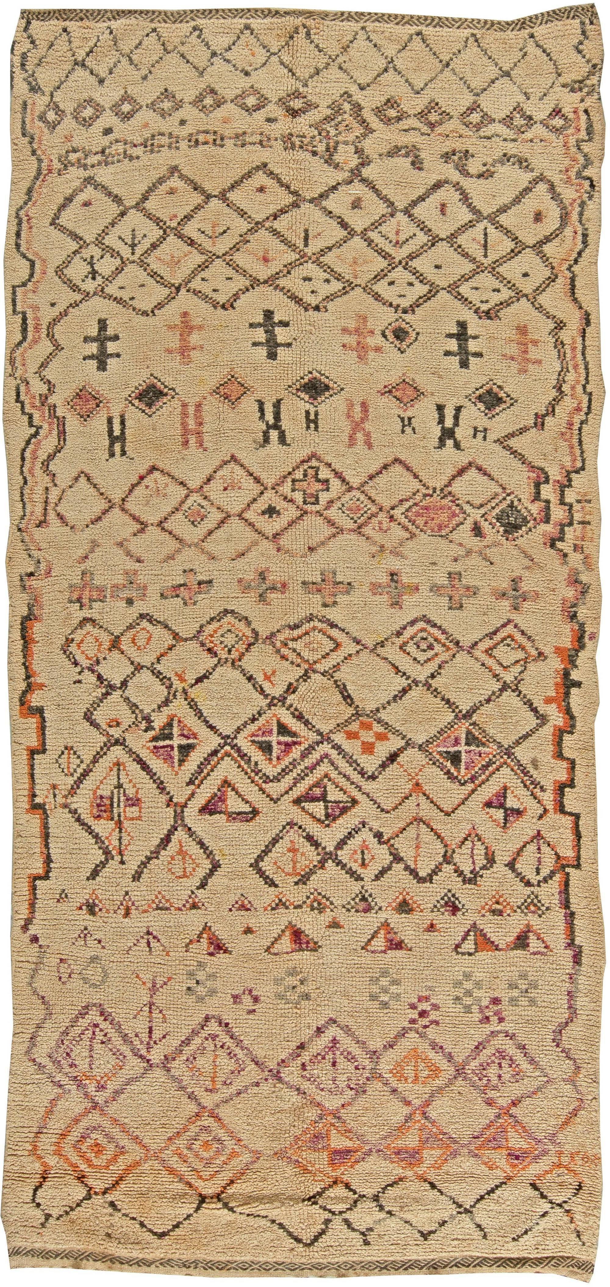 Vintage Tribal Handmade Moroccan Natural Wool Rug For Sale