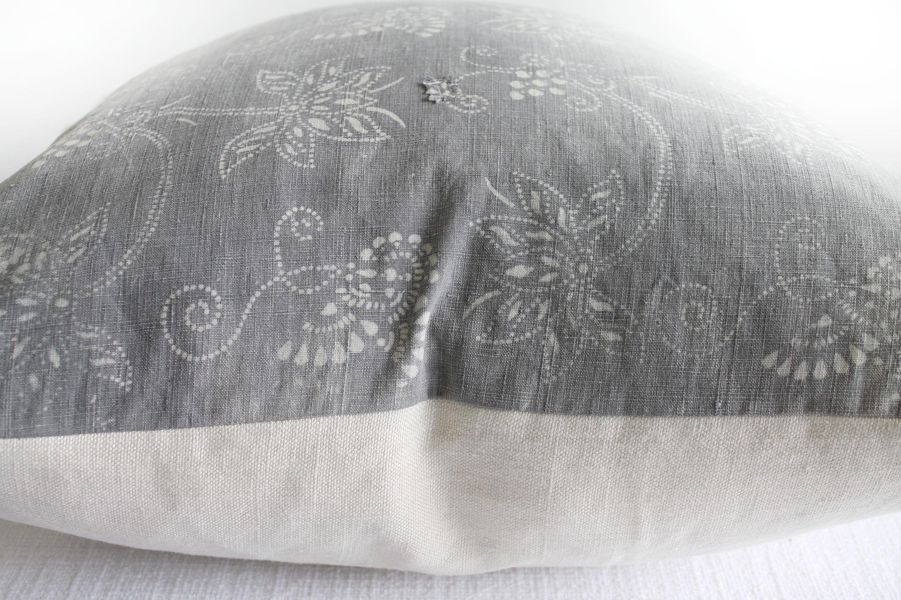 Linen Vintage Tribal Gray and Natural Textile Pillow For Sale