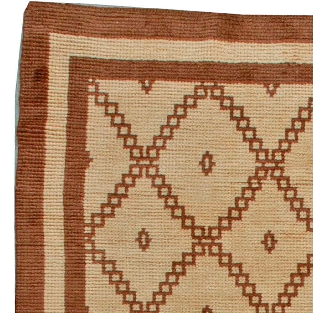 Vintage Tribal Moroccan Geometric Handmade Wool Rug In Good Condition For Sale In New York, NY