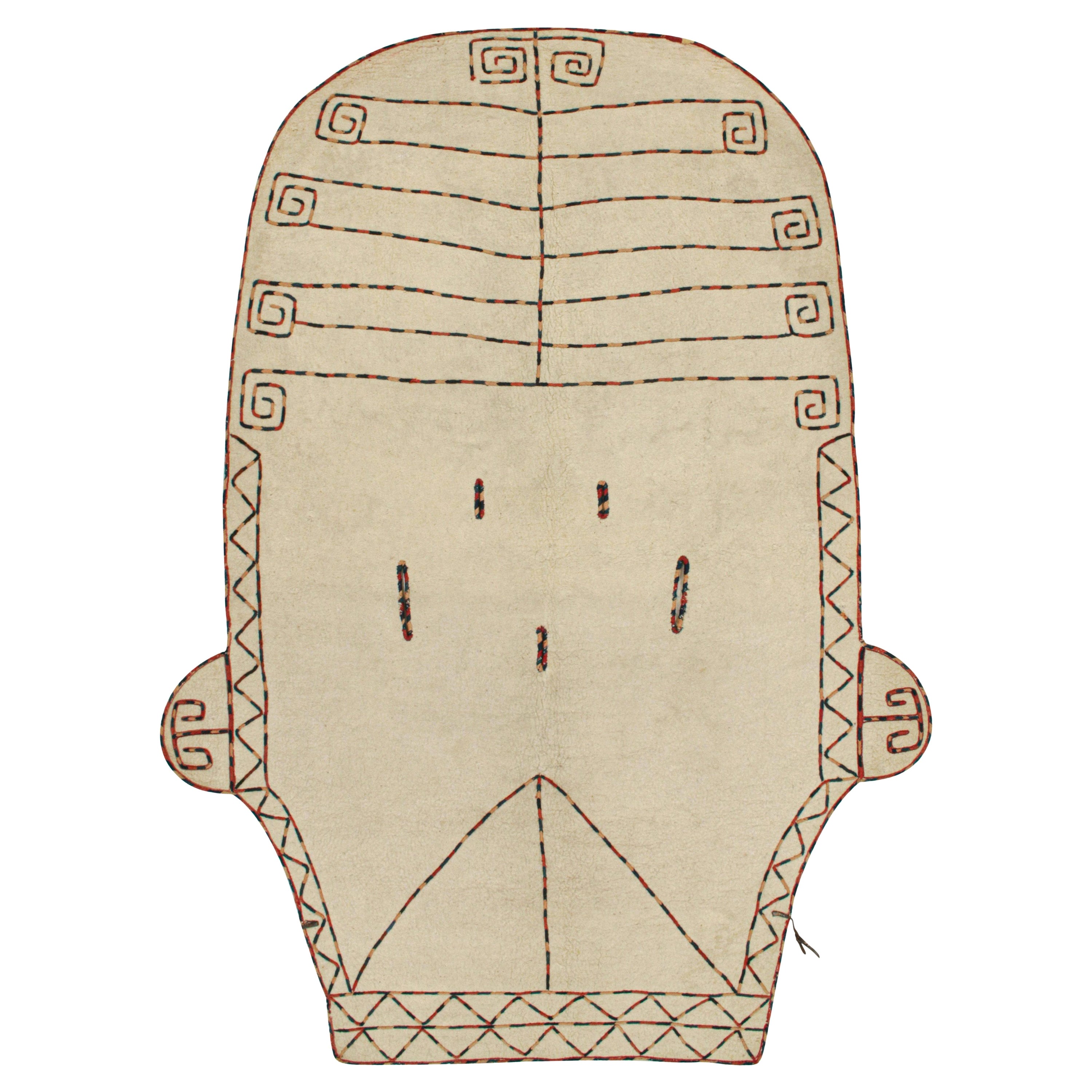 Coprire un cavallo tribale vintage in beige con ricamo policromo di Rug & Kilim in vendita
