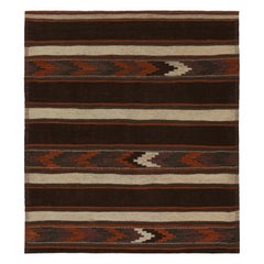 Vintage Stammeskunst-Kelim-Teppich in polychromen, geometrischen Mustern von Rug & Kilim