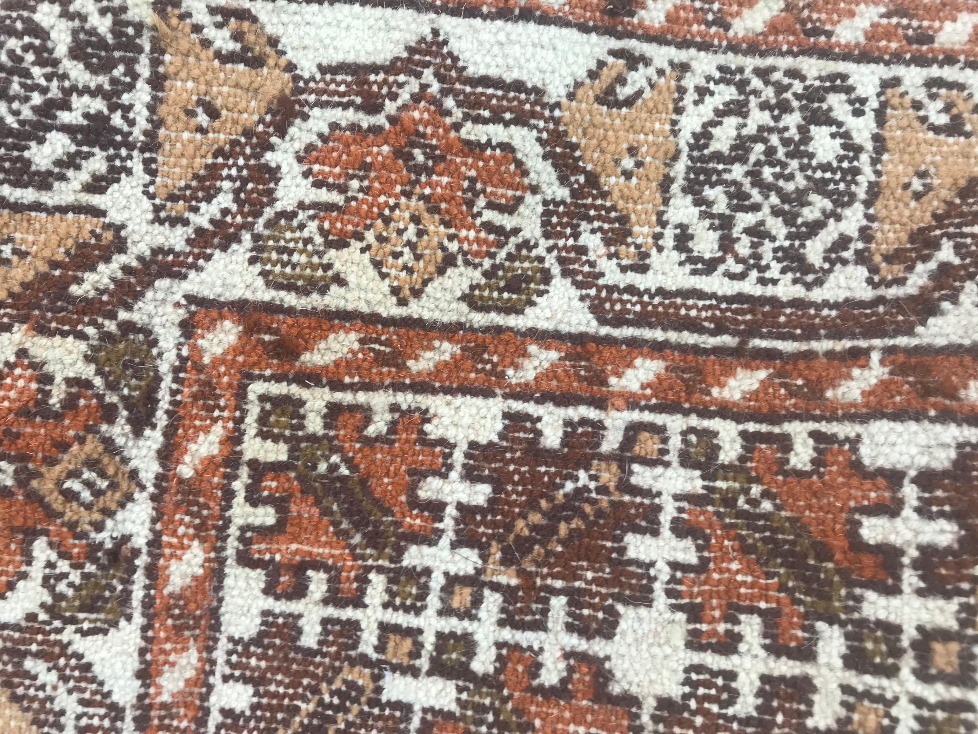 Bobyrug’s Vintage Tribal Moroccan Rug For Sale 5