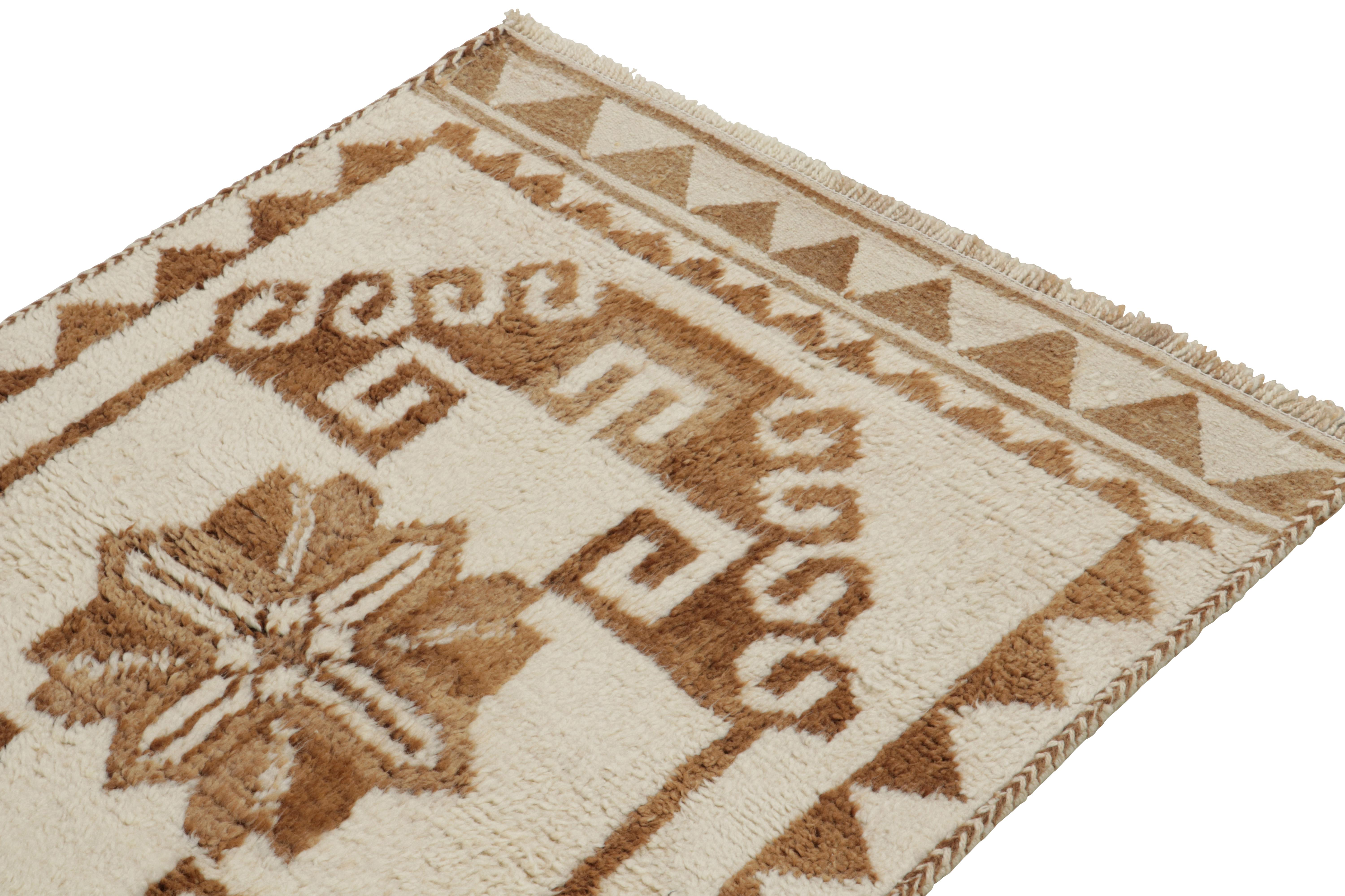 Mid-20th Century Vintage Tribal Runner in White & Beige-Brown Geometric Patterns by Rug & Kilim For Sale