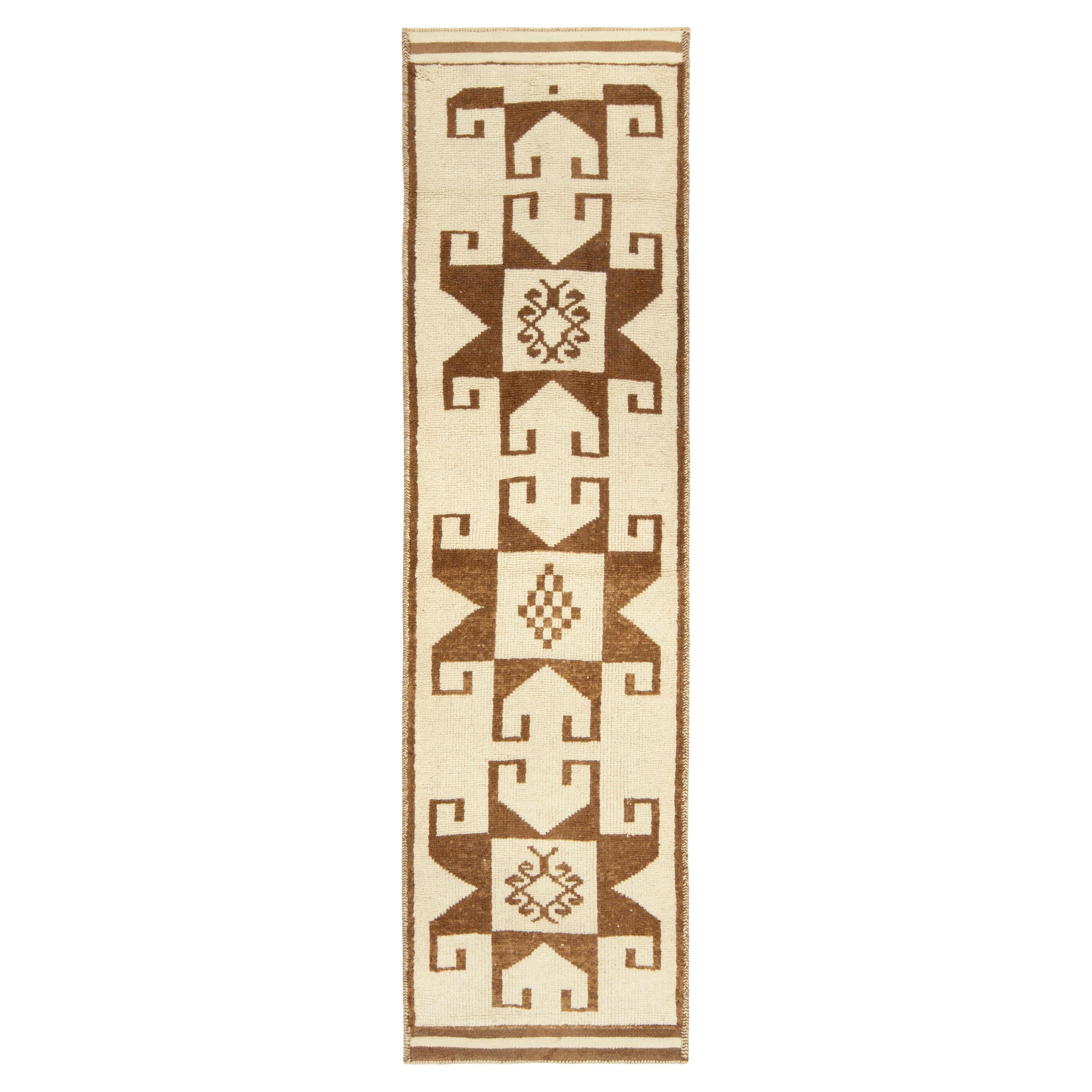 Vintage Tribal Runner in White & Beige-Brown Medallion Patterns by Rug & Kilim