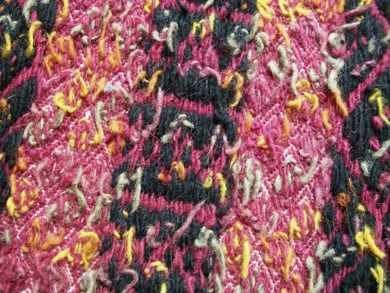 Broderie vintage de style tribal - Hand Made - 100% laine - Fin du 20ème siècle en vente 1