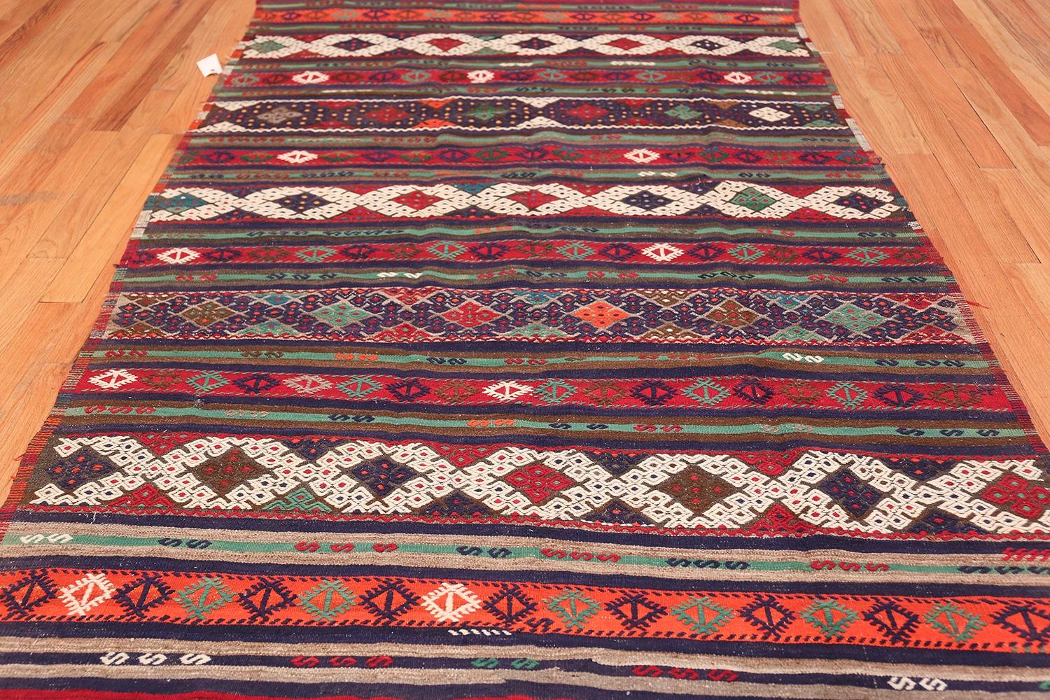 Hand-Woven Vintage Tribal Turkish Kilim. Size: 5 ft 3 in x 9 ft 2 in