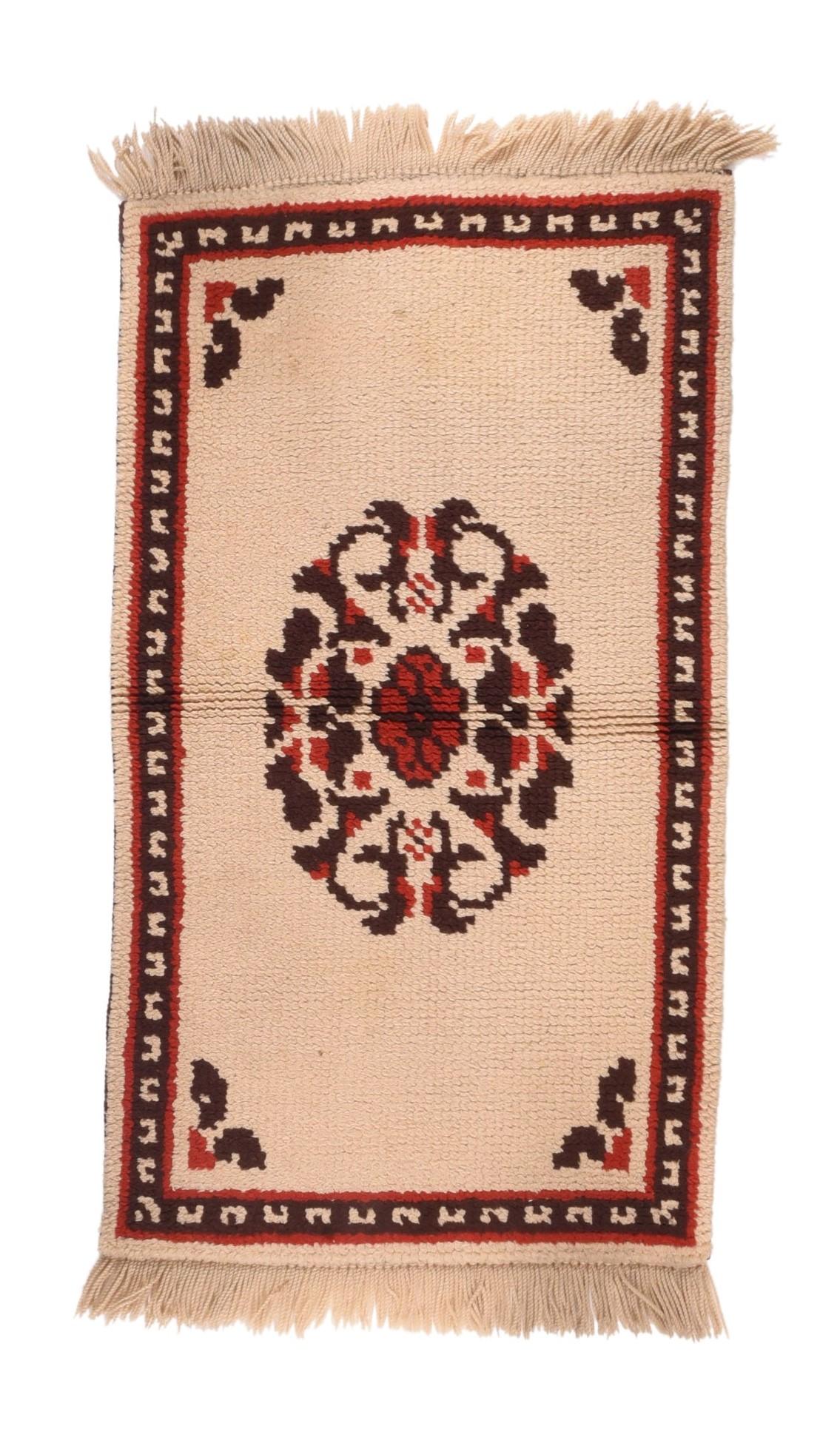 Vintage Tribal Turkish Rug In Good Condition For Sale In New York, NY