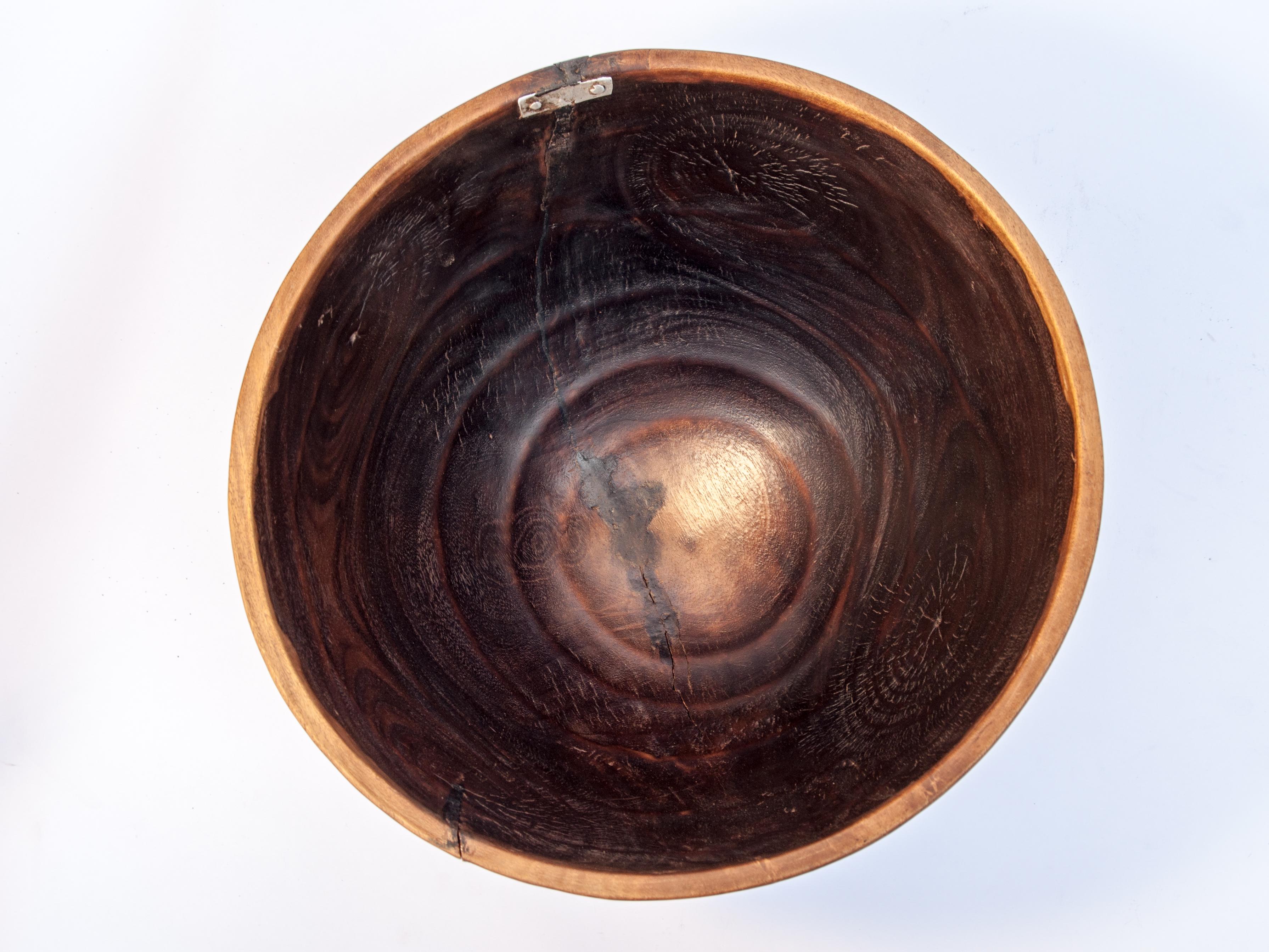 Vintage Tribal Wooden Bowl, Handhewn with Handle, West Africa, Mid-20th Century In Fair Condition In Point Richmond, CA