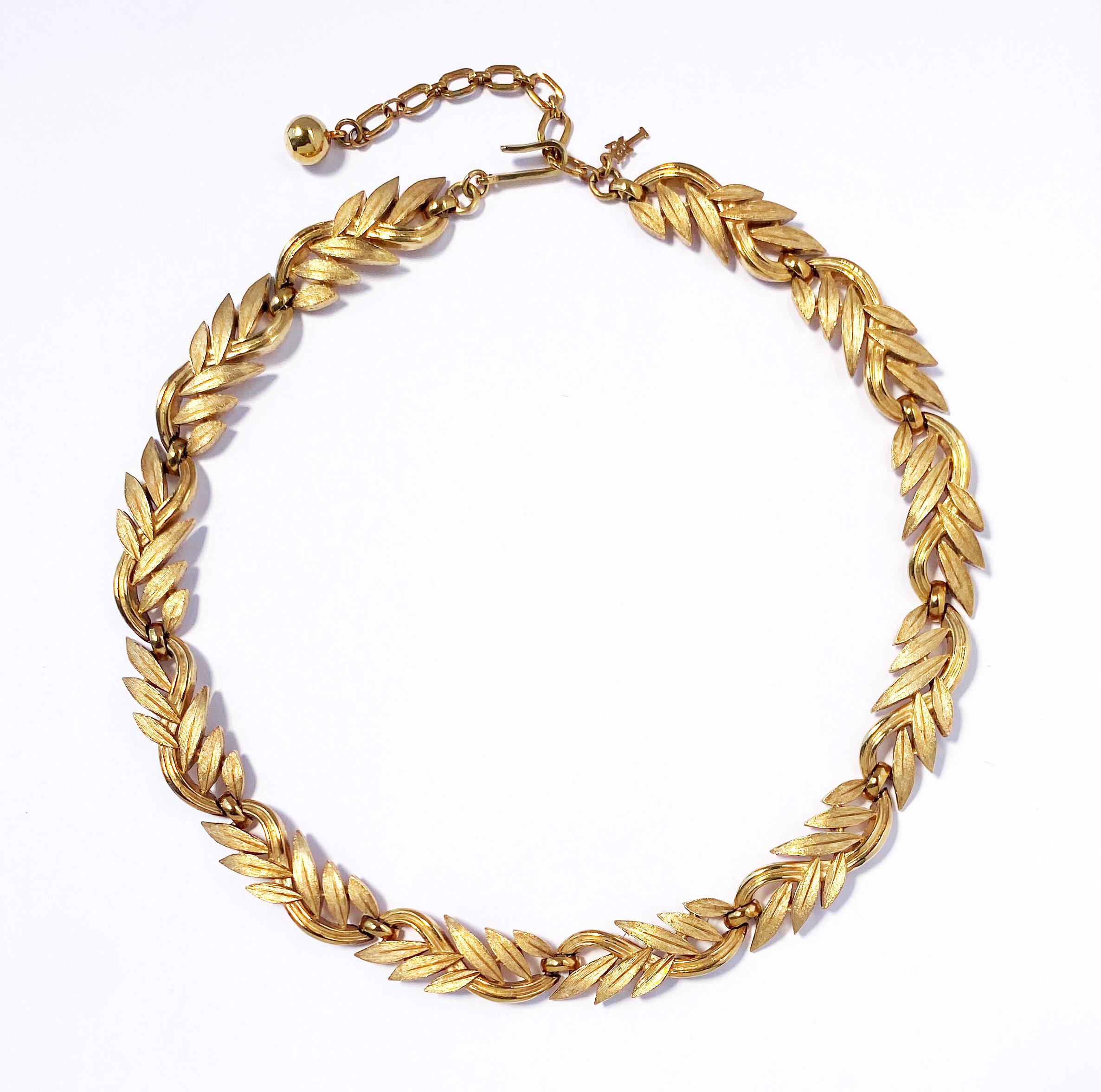 trifari leaf necklace