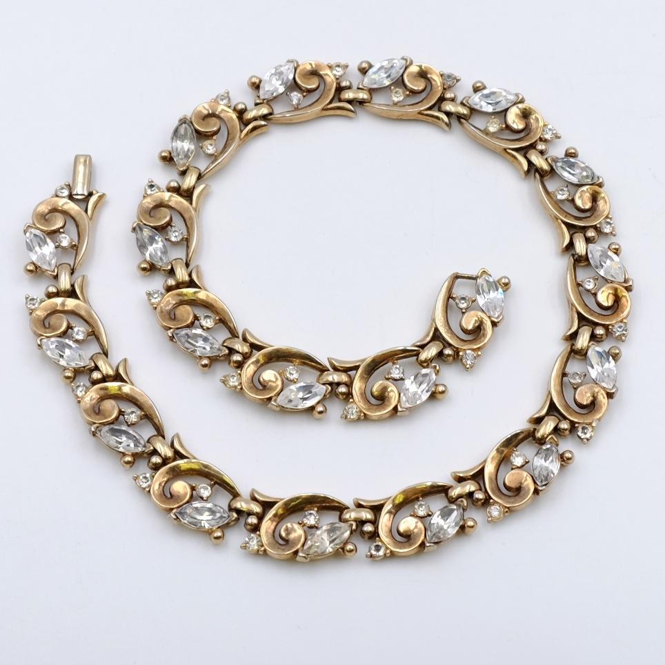 Women's or Men's Vintage Trifari Classic Necklace 1950s