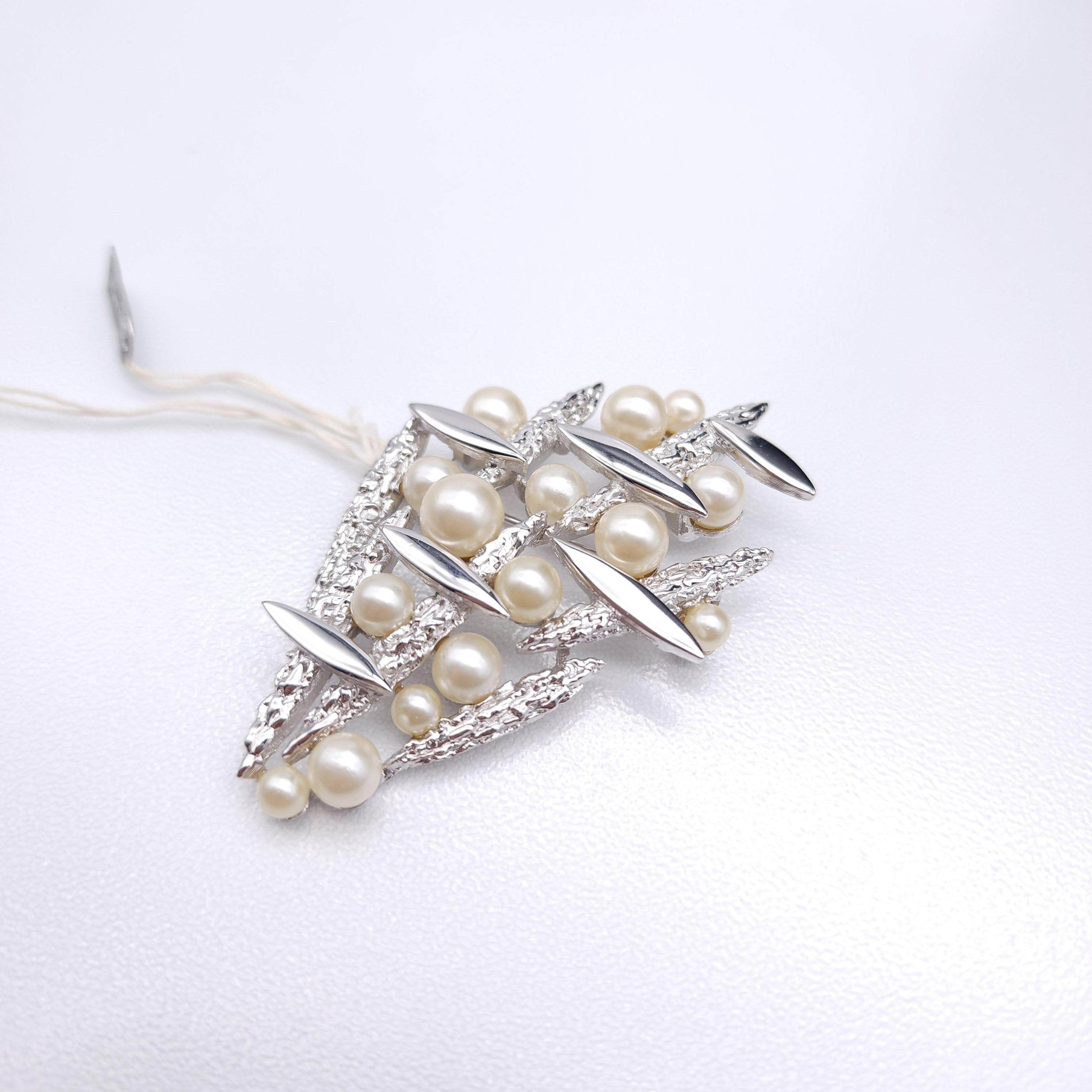 Retro Vintage Trifari Crown Sea Cactus Pin Brooch with Faux Pearls, 1950s