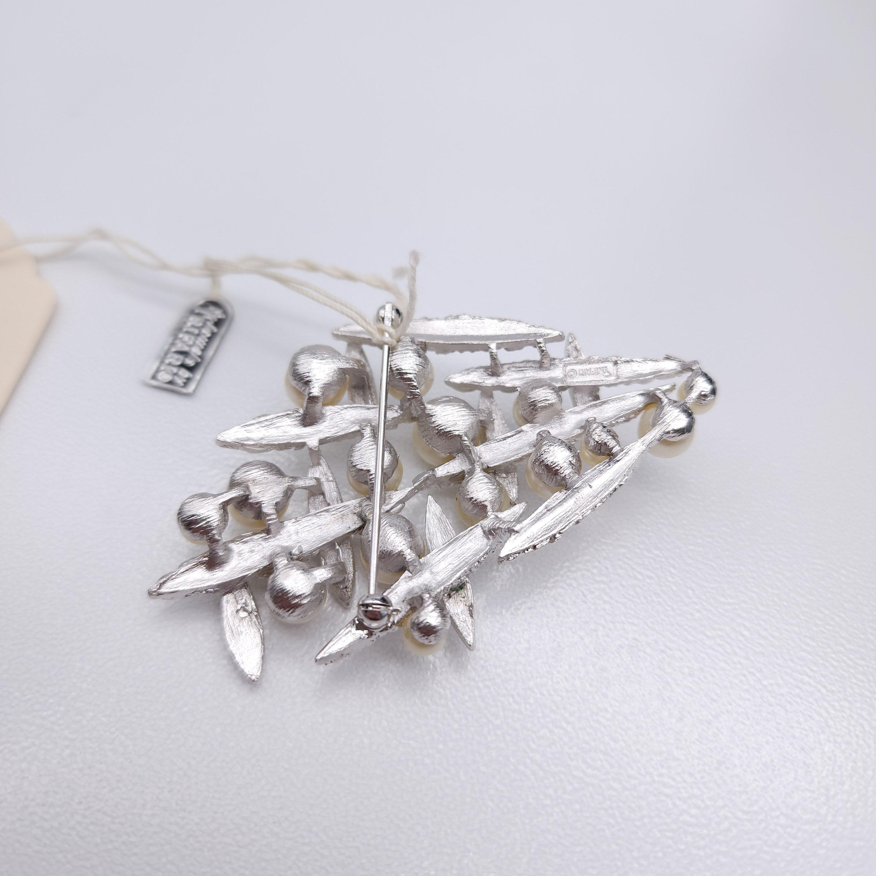 Vintage Trifari Crown Sea Cactus Pin Brooch with Faux Pearls, 1950s 1