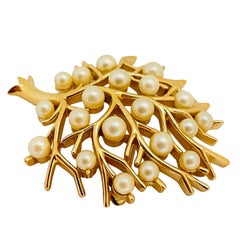 Vintage TRIFARI crown signed gold pearl tree designer brooch