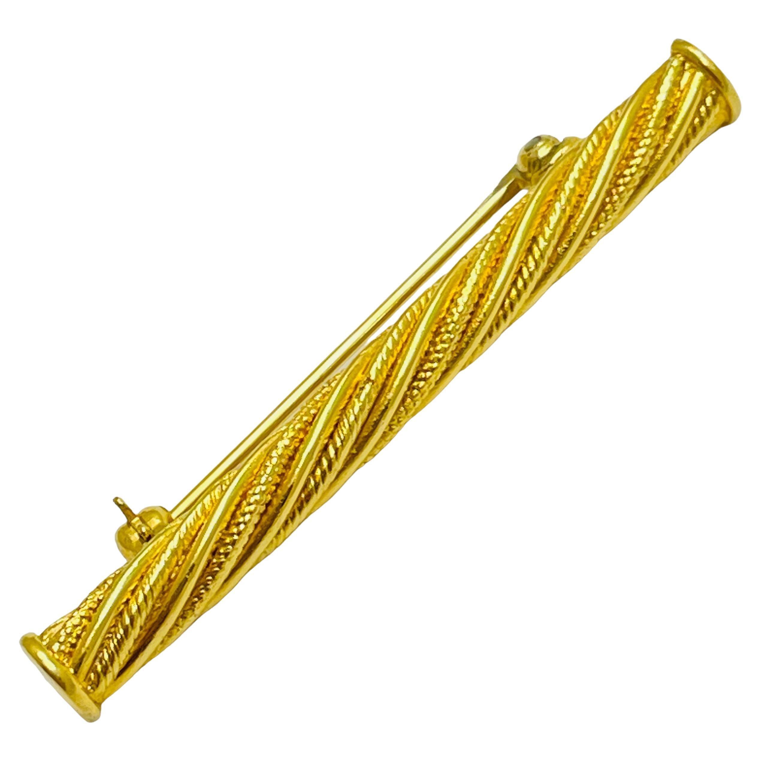 Vintage TRIFARI crown signed gold tone designer brooch For Sale