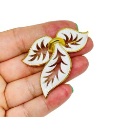 Vintage TRIFARI crown signed gold tone enamel leafs designer brooch