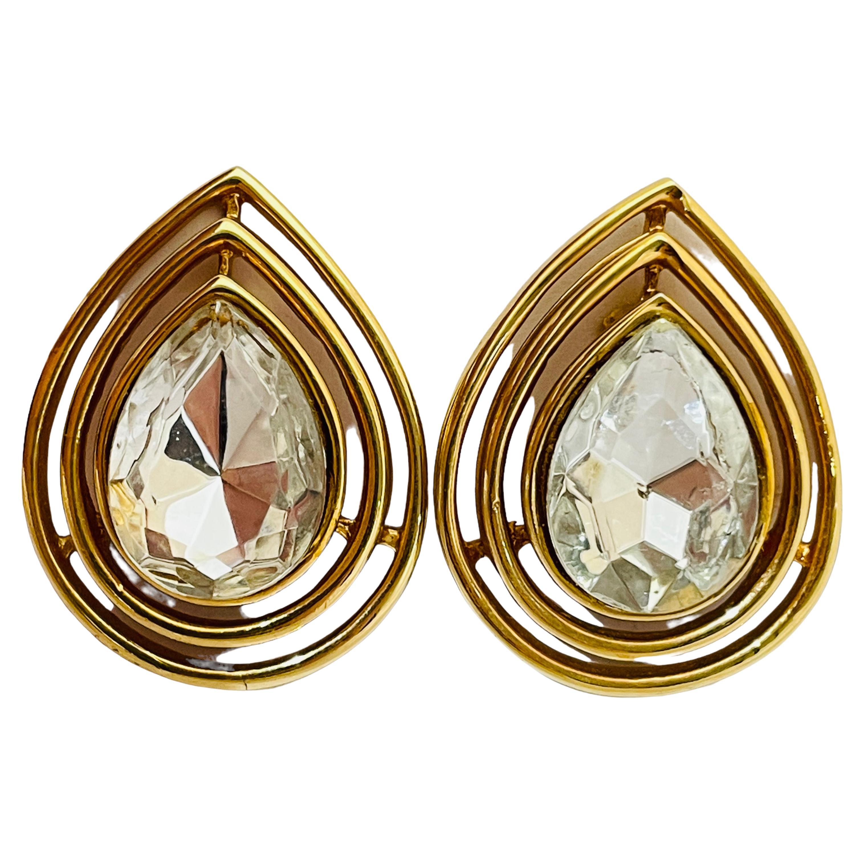 Vintage TRIFARI gold glass designer runway clip on earrings For Sale