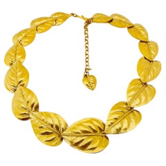 Vintage TRIFARI gold leaf modernist designer runway necklace