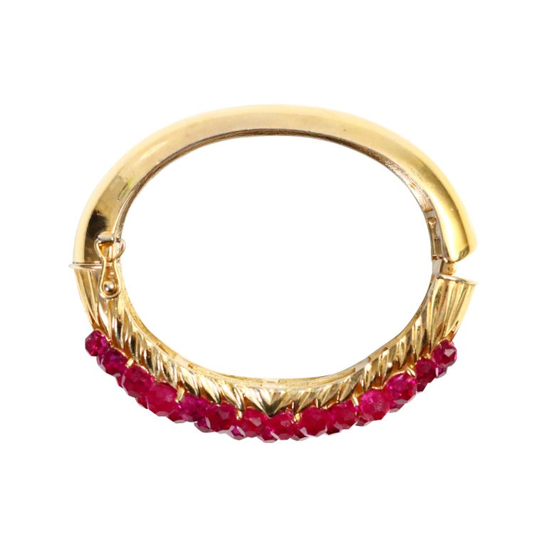 Women's or Men's Vintage Trifari Gold Tone Bracelet with Pink Beads For Sale