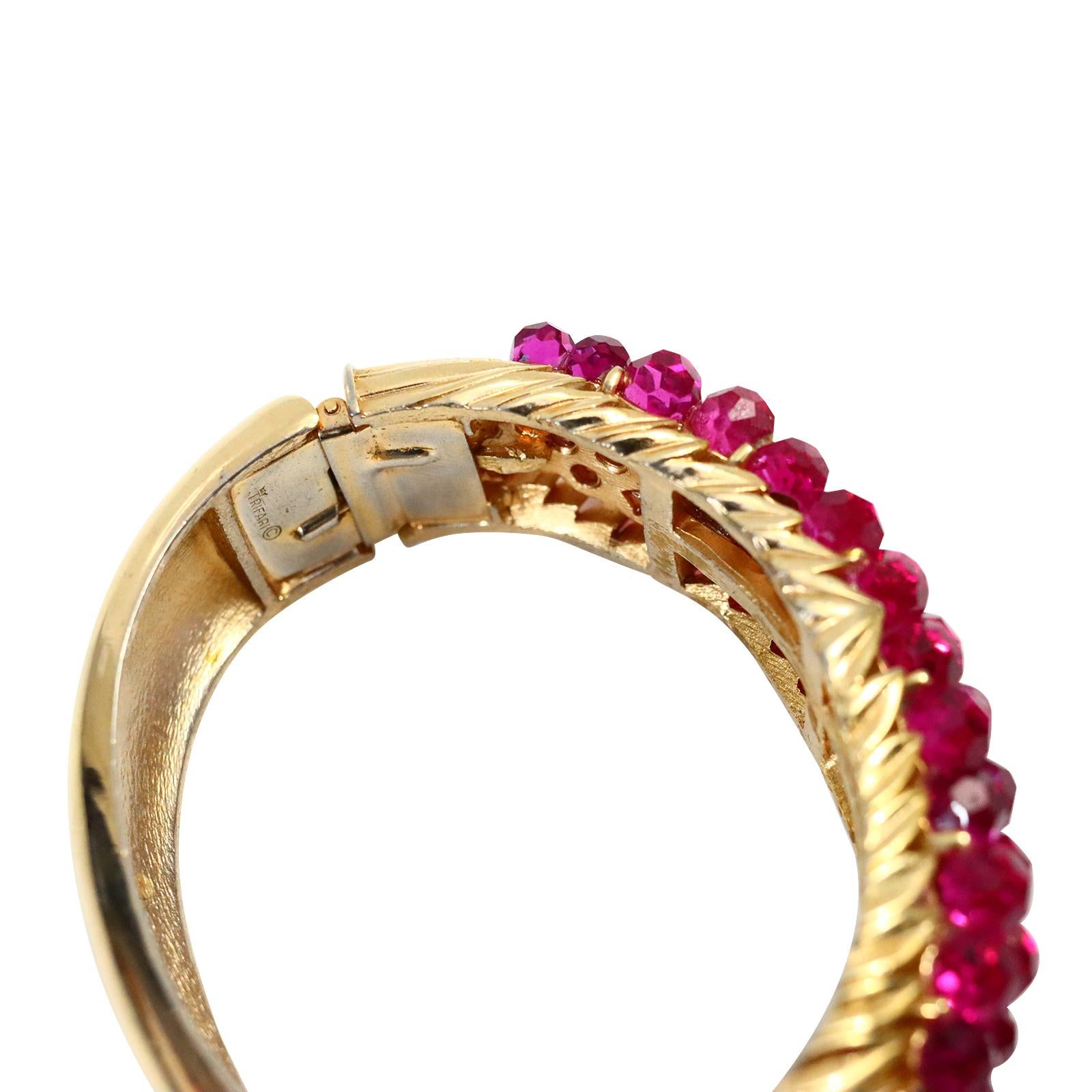 Vintage Trifari Gold Tone Bracelet with Pink Beads Circa 1980s In Good Condition For Sale In New York, NY