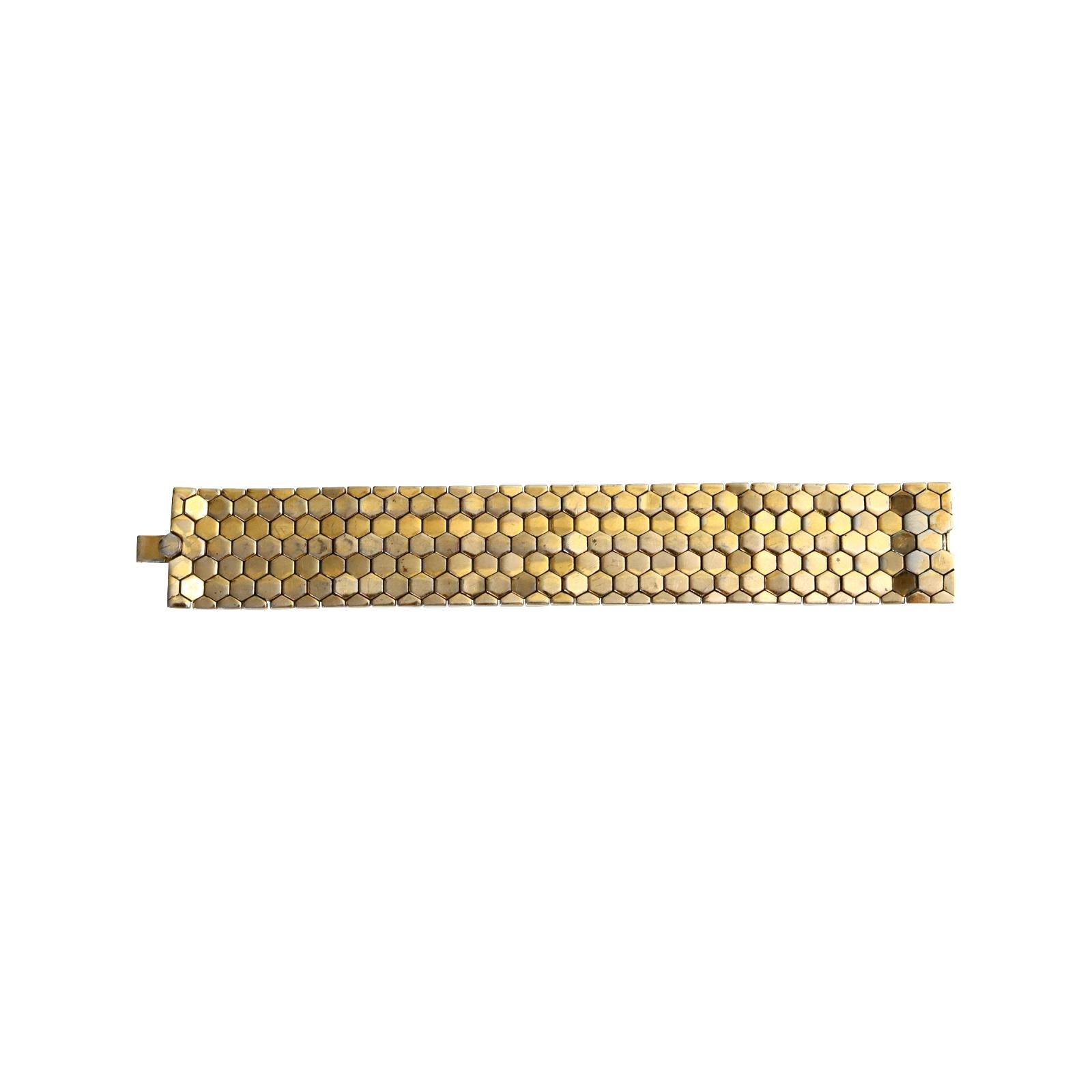 Women's or Men's Vintage Trifari Gold Tone Honeycomb Bracelet For Sale