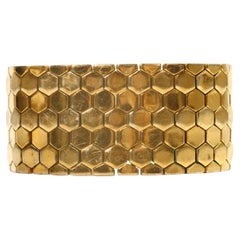 Bracelet nid d'abeille vintage de Trifari en or