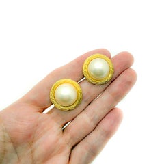 Vintage Trifari Pearl Stud Earrings 1970s