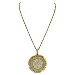 Vintage Trifari pendant necklace, 1980s