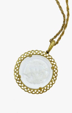 Vintage Trifari pendant necklace