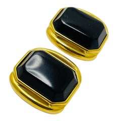 Vintage TRIFARI signed gold tone glass designer clip on earrings