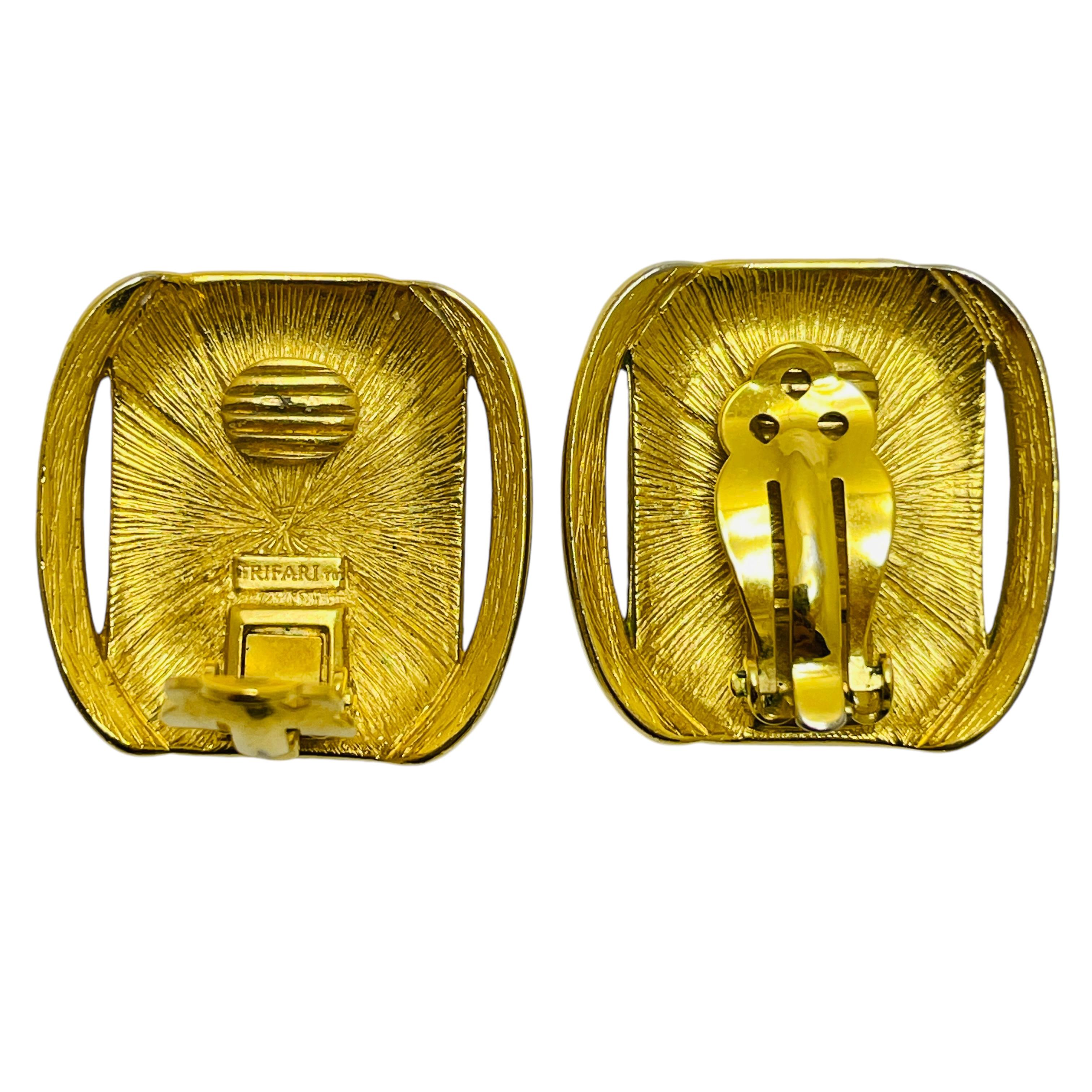 Pendientes de clip de diseño vintage TRIFARI firmados en cristal dorado en Bueno estado para la venta en Palos Hills, IL