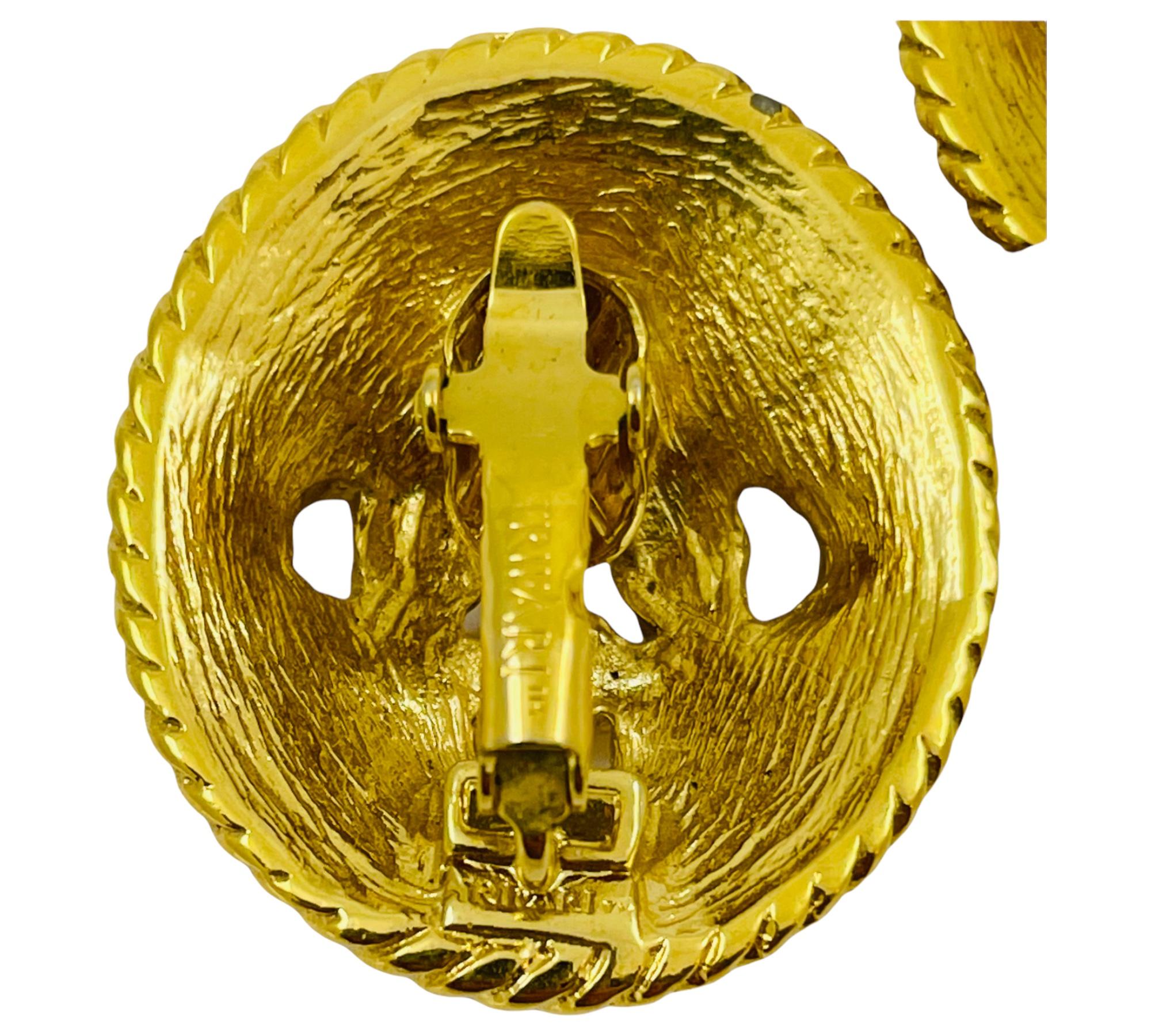 Vintage TRIFARI signed huge gold red enamel designer runway clip on earrings For Sale 1