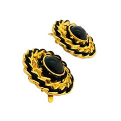 Vintage TRIFARI TM oro negro cadena diseñador pasarela clip en pendientes
