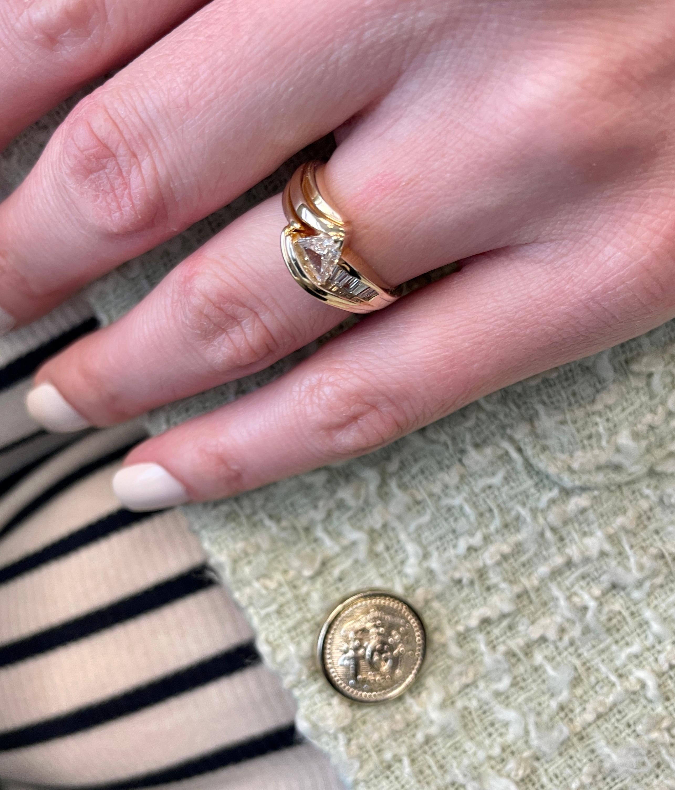 Vintage Trillion & Baguette Diamond Engagement Ring 14 Karat Yellow Gold For Sale 4