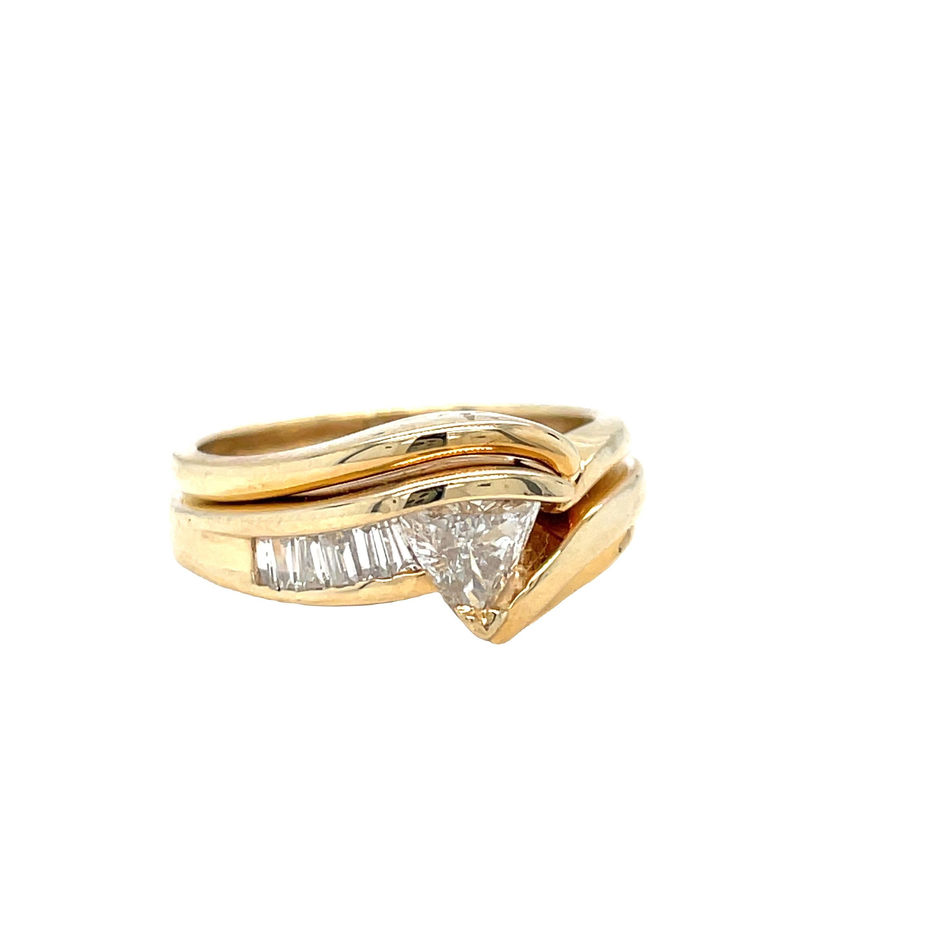 Vintage Trillion & Baguette Diamond Engagement Ring 14 Karat Yellow Gold For Sale 2