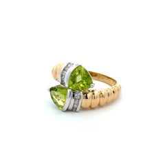 Vintage Trillion Peridot and Diamond Gold Moi et Toi Bypass Ring