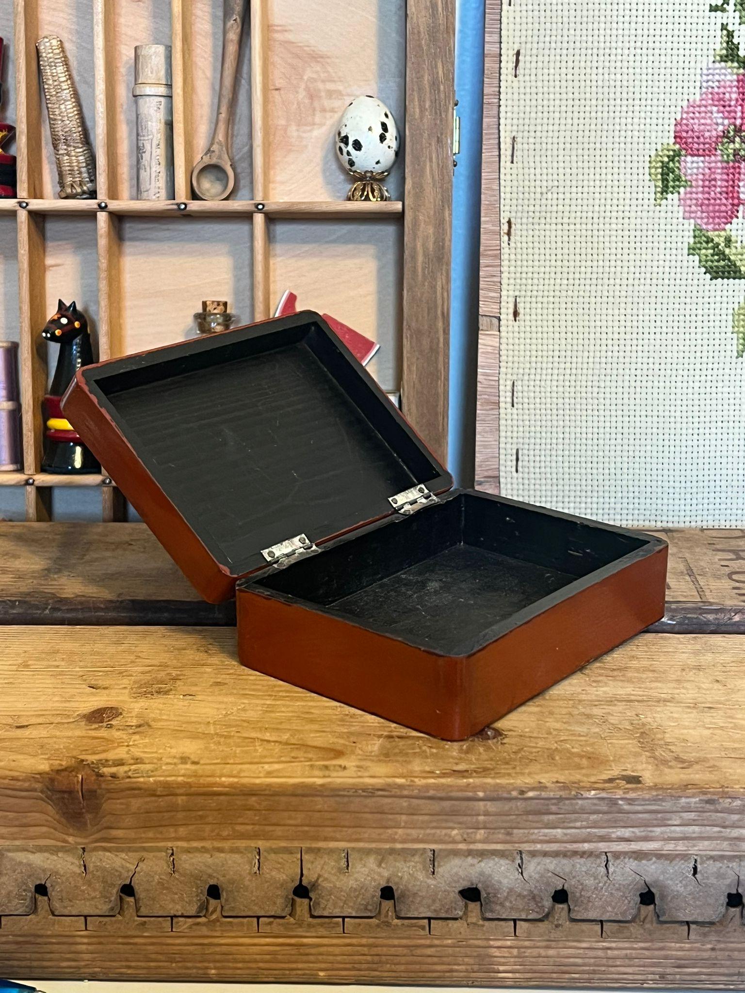 Boîte à bijoux vintage en vente 1
