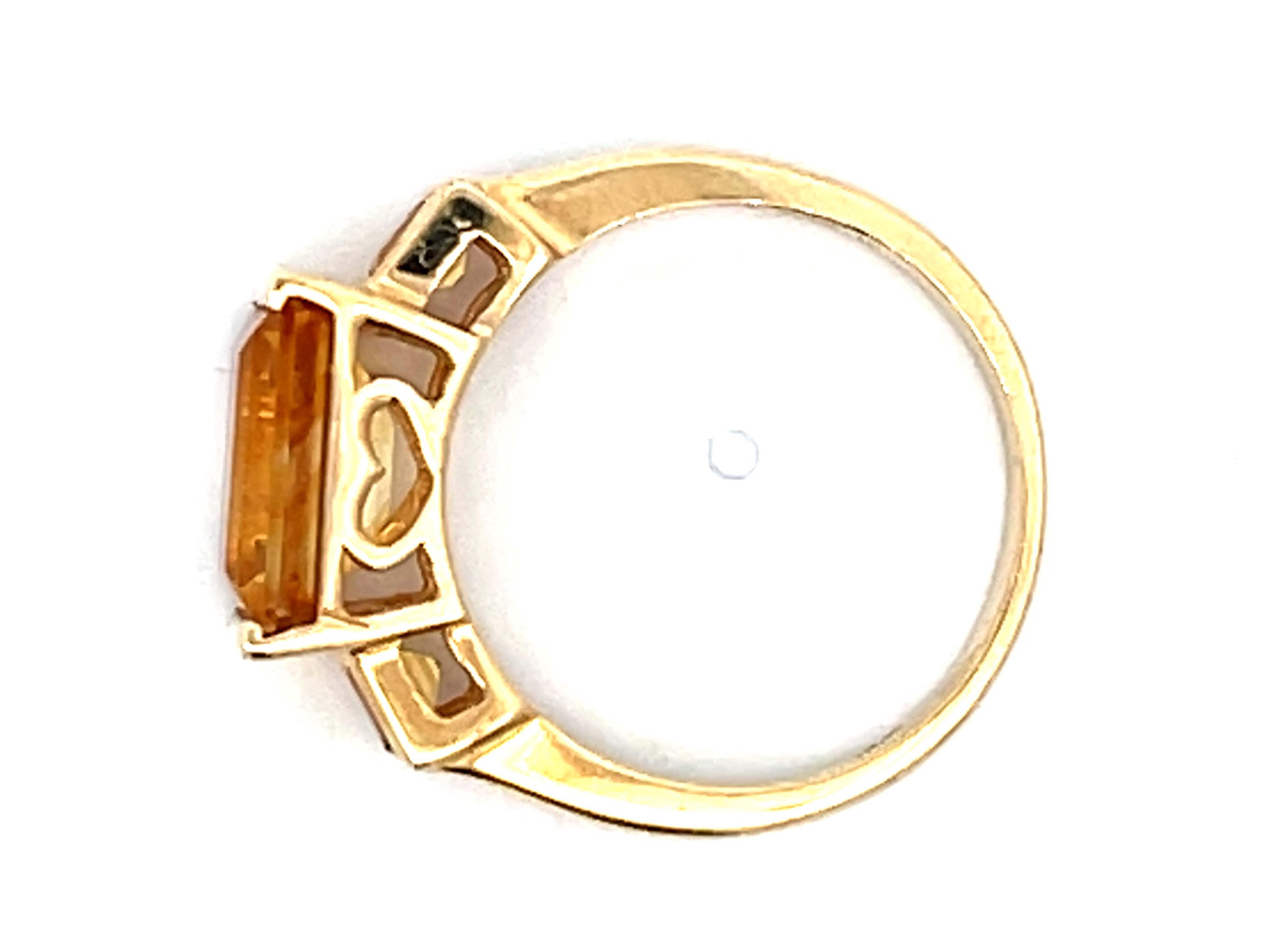 Vintage Triple Citrine Ring in 14k Yellow Gold For Sale 2
