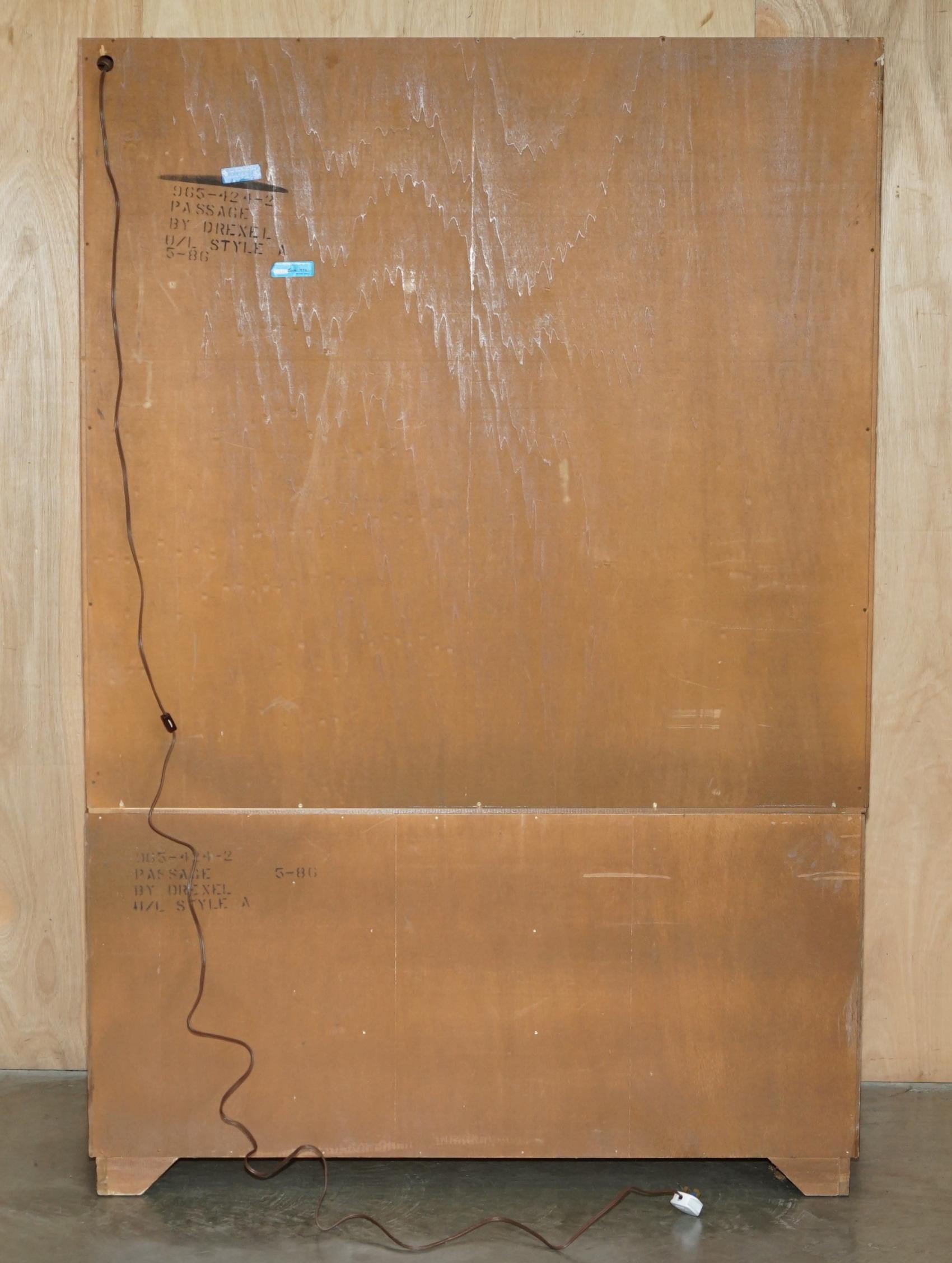 VINTAGE TRIPLE PUNTO LiGHT MILITAR CAMPAIGN DREXEL HERITAGE CABINET BOOKCASE en venta 12