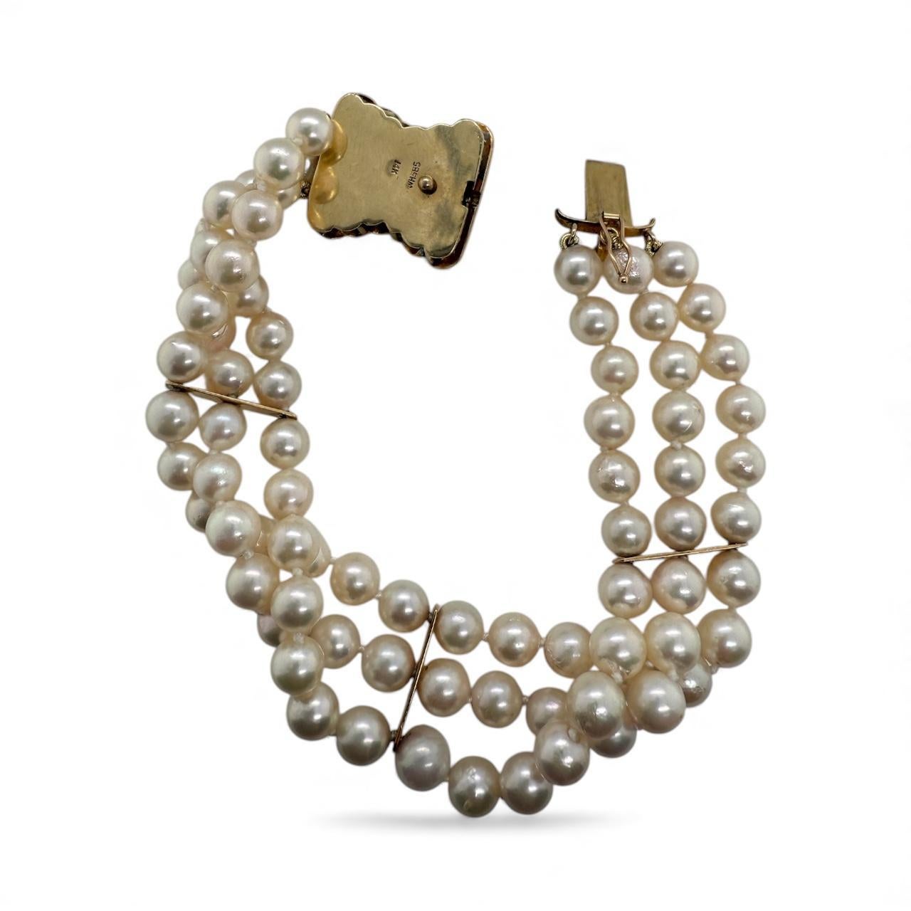 Vintage Triple Strand Perlenarmband Diamant Verschluss 14K Gelbgold im Angebot 4