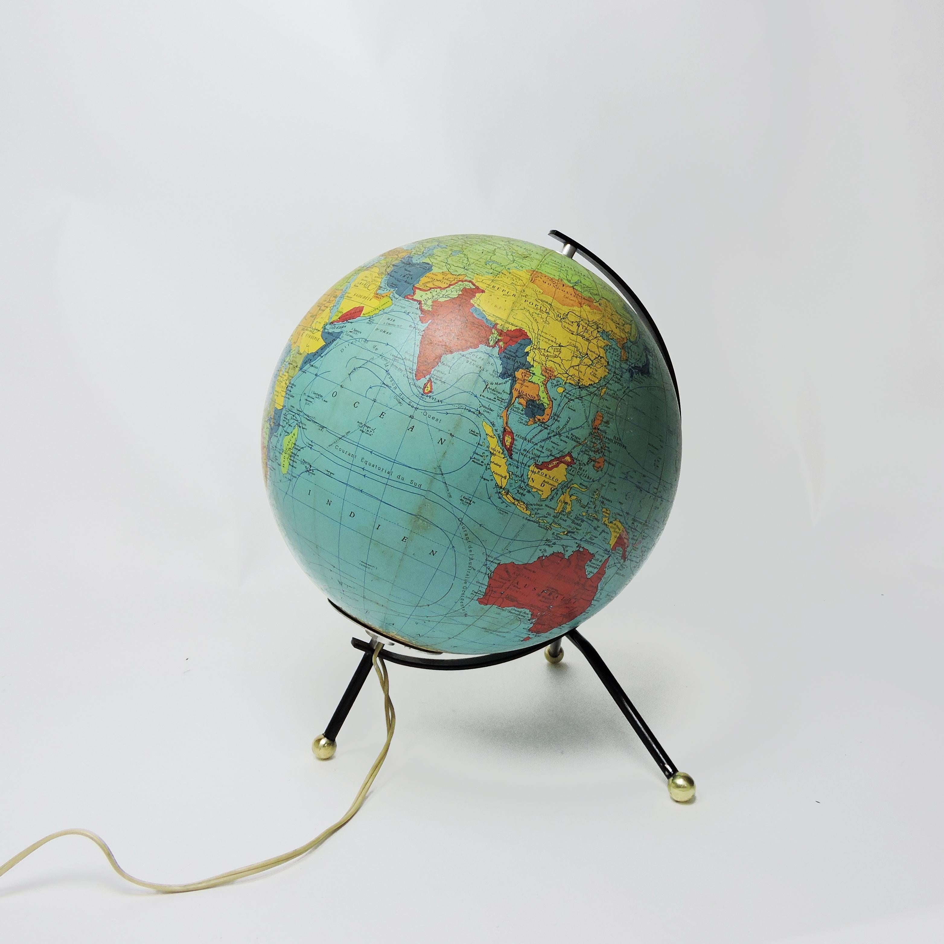 Vintage Tripod Glowing Earth Globe by Cartes Taride, 1966 For Sale 2