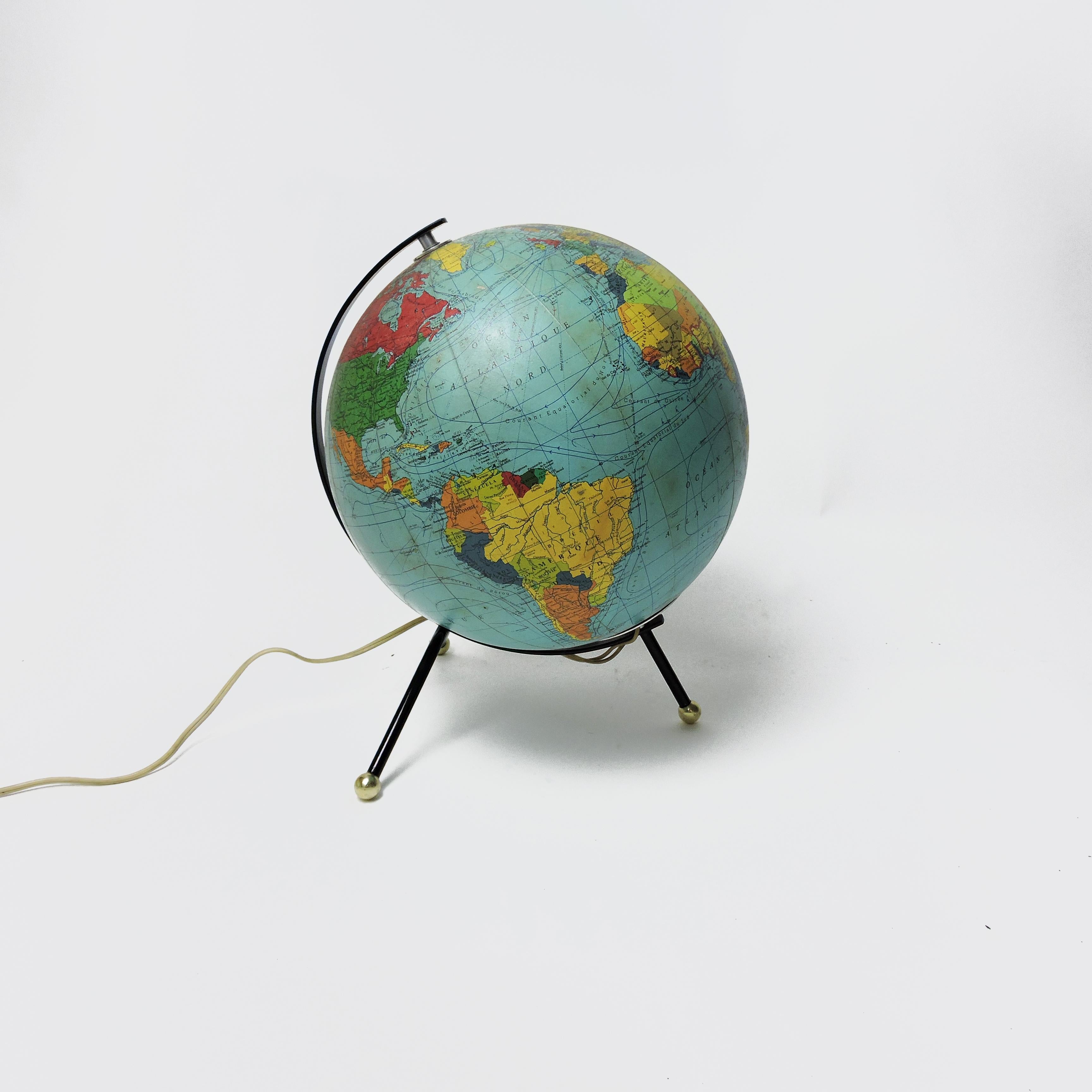 Vintage Tripod Glowing Earth Globe by Cartes Taride, 1966 In Good Condition For Sale In Chesham, GB