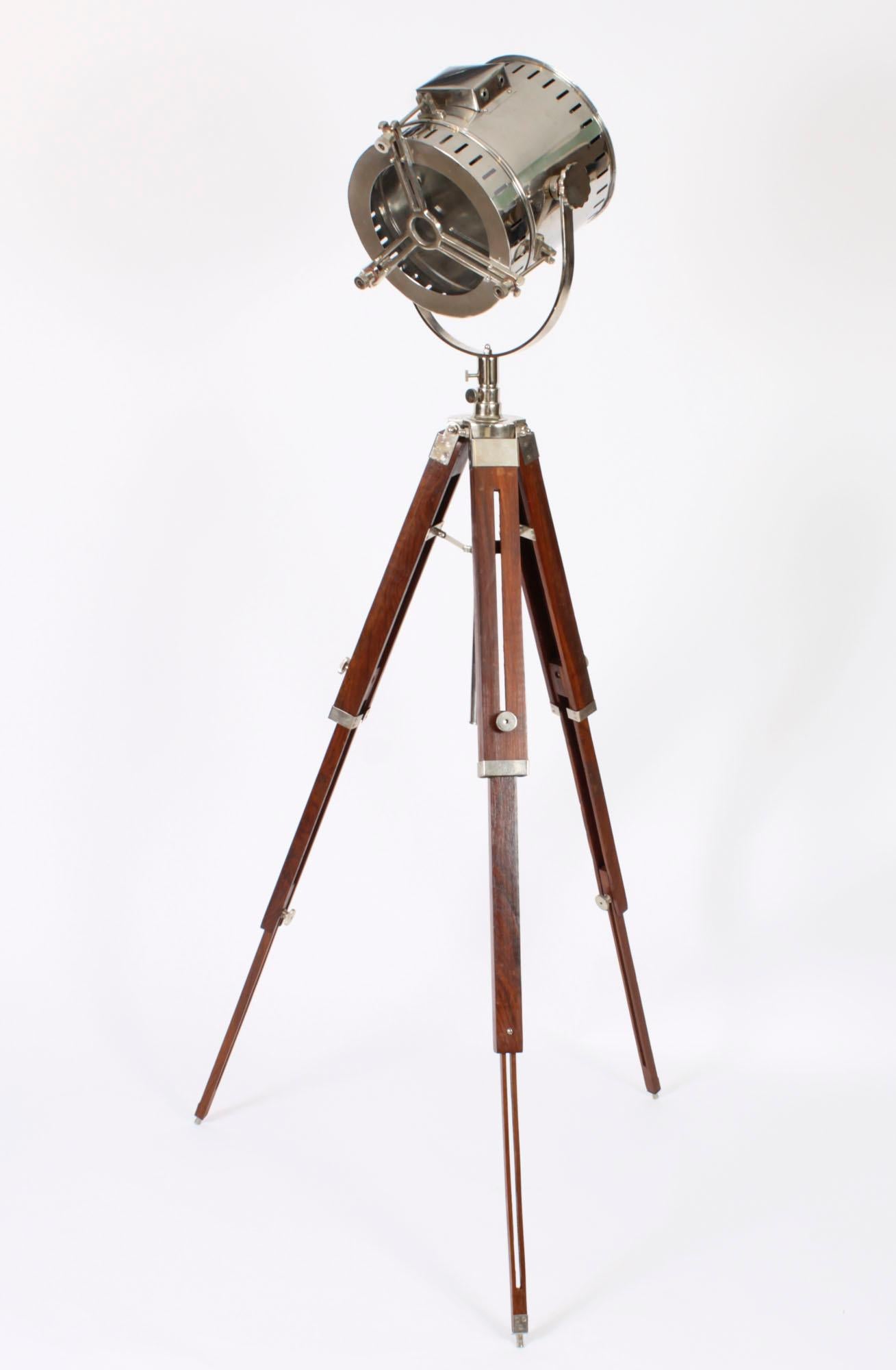 Vintage Tripod Searchlight Standing Floor Lamp Late 20th Century  For Sale 10