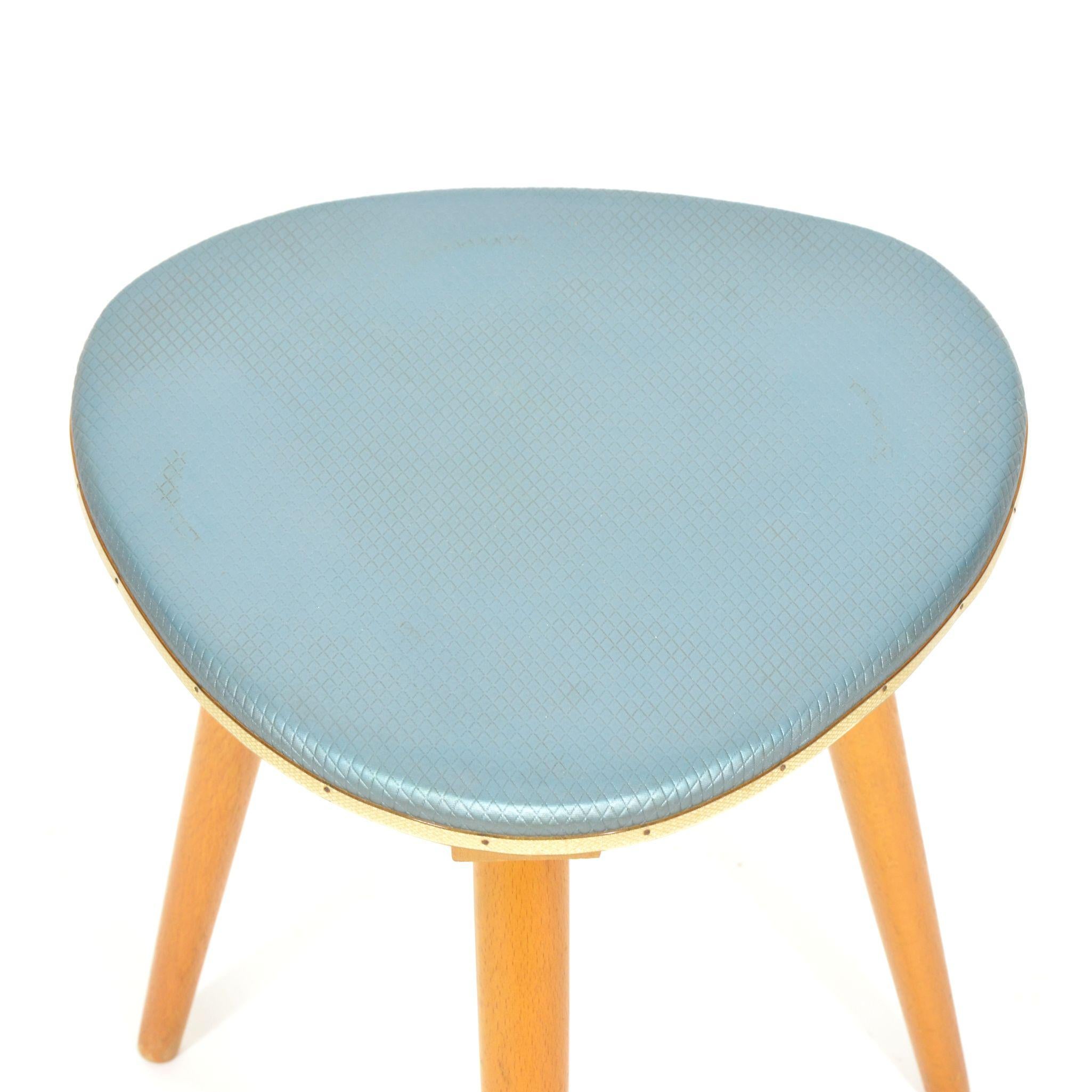 Mid-Century Modern Vintage Tripod Stool from 1960s For Sale