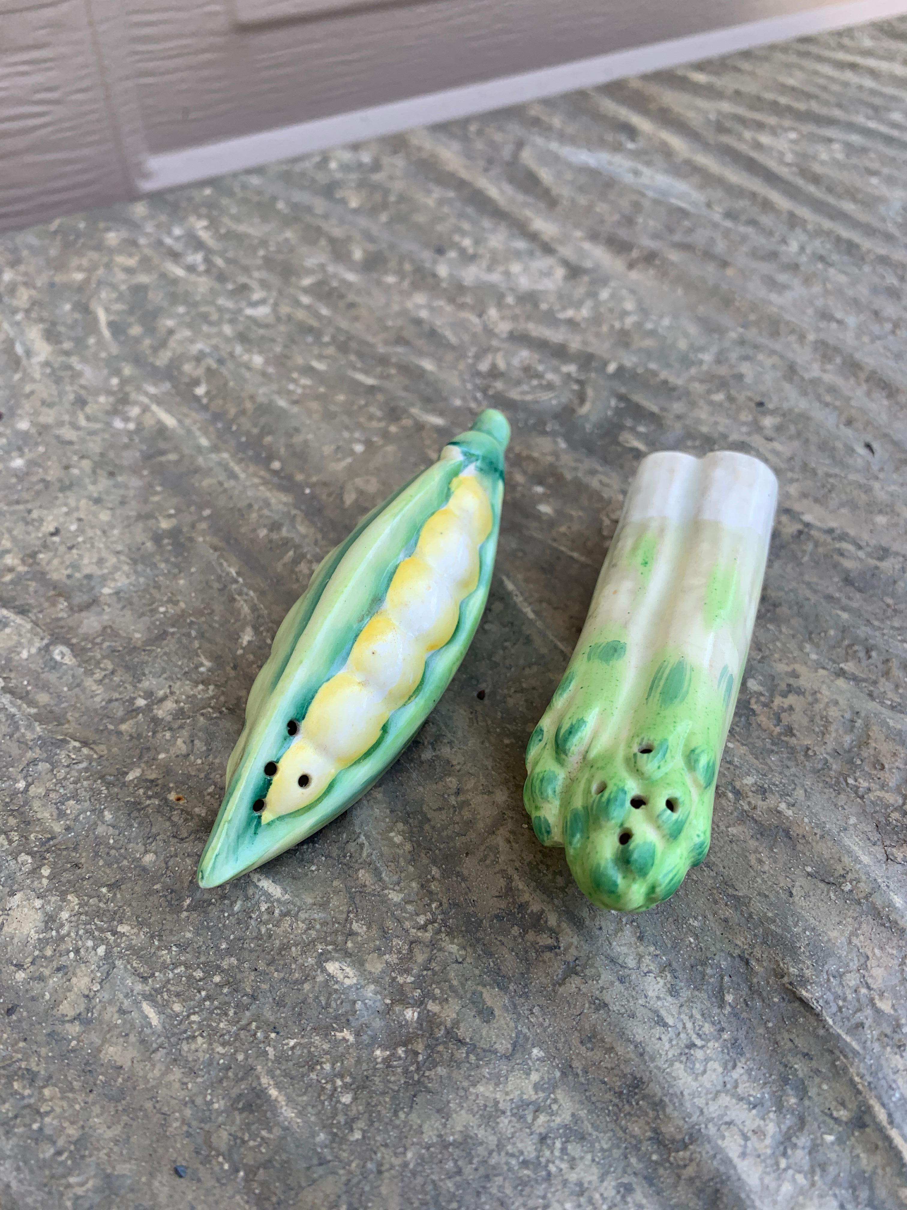 Japanese Vintage Trompe L'Oeil Ceramic Pea Pod and Asparagus Salt and Pepper Shakers