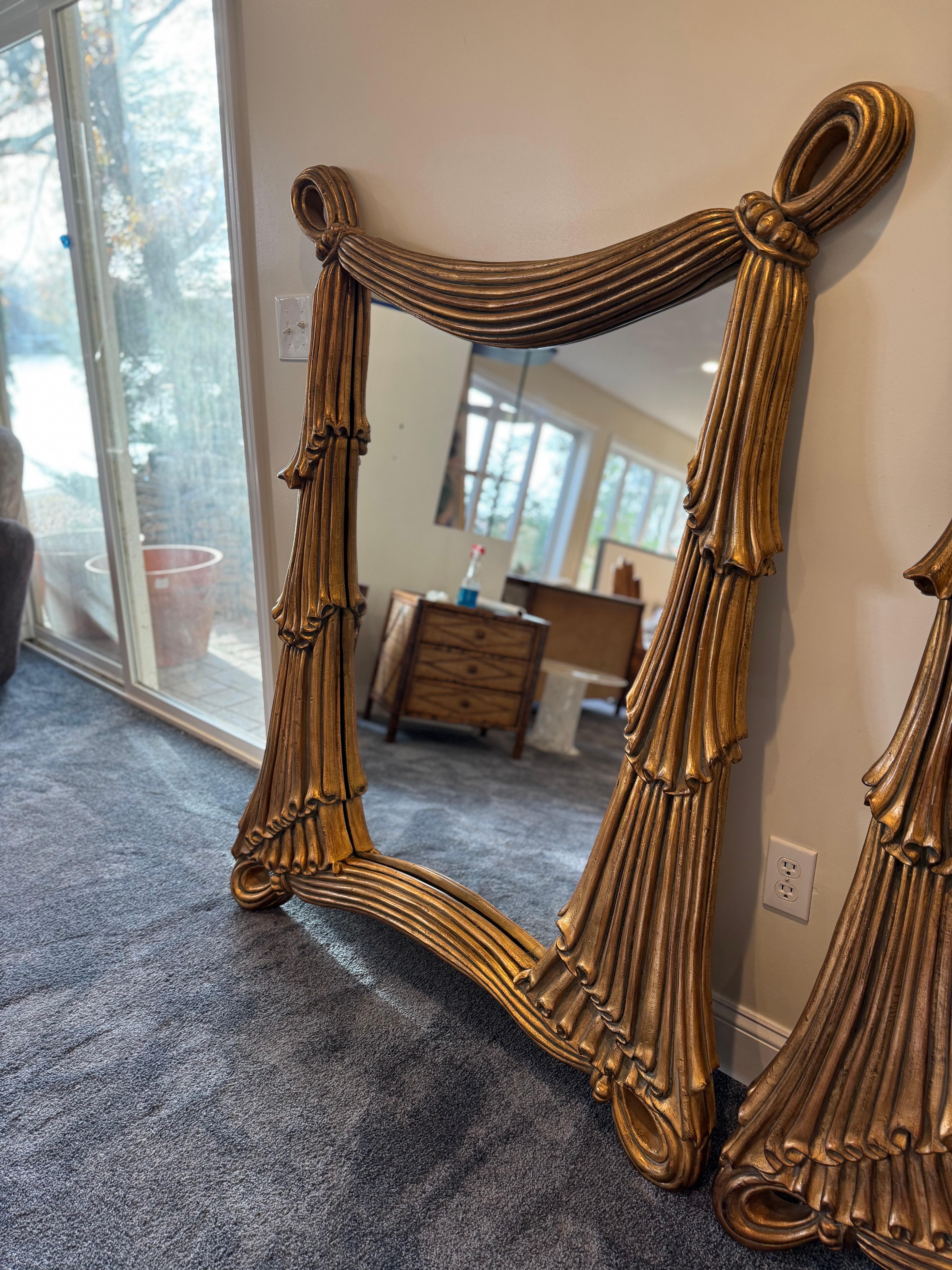 Specchi d'epoca Trompe L'Oeil Hollywood Regency Drape Swag - una coppia in vendita 6