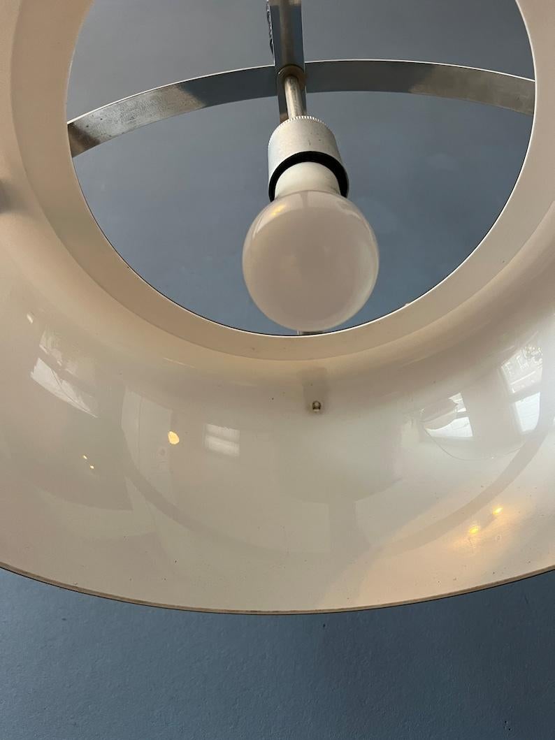 Lampada a sospensione d'epoca Tronconi A Space Age, anni '70 in vendita 3