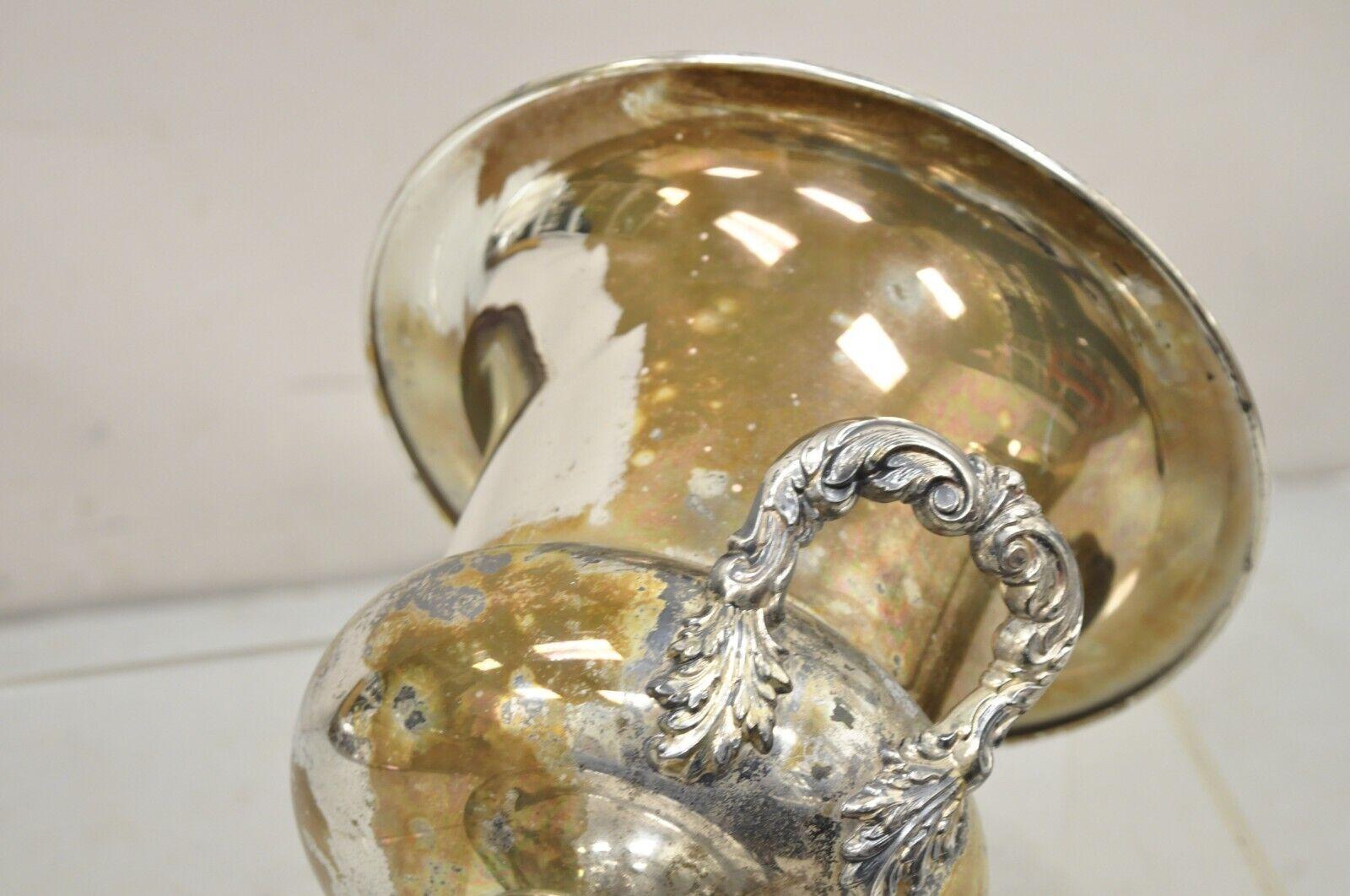 Mid-Century Modern Seau à glace à champagne et champagne en métal argenté usé par Bristol en vente