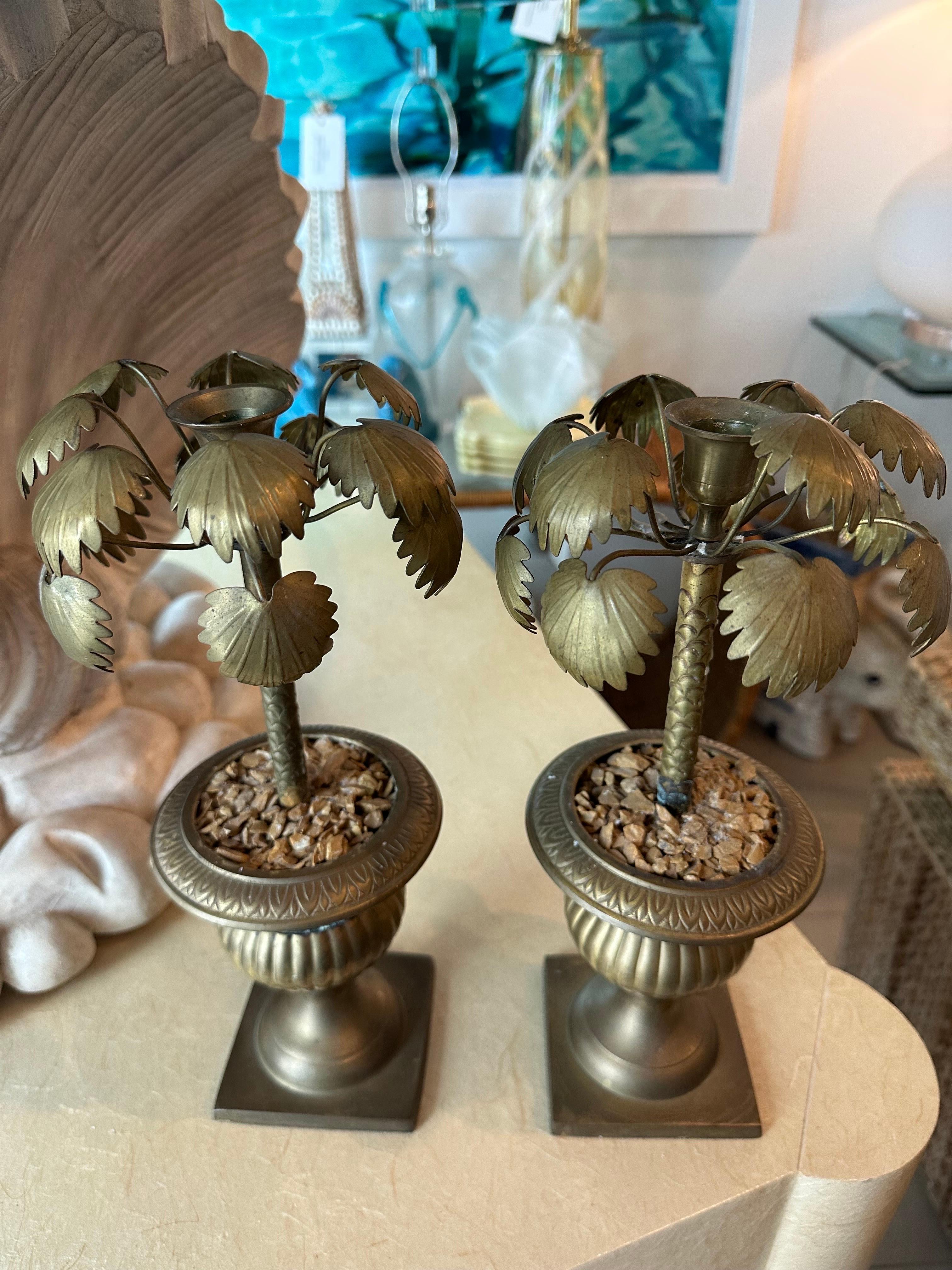 Vintage Tropical Pair of Brass Urn Palm Tree Leaf Leaves Candle Stick Holders  For Sale 3